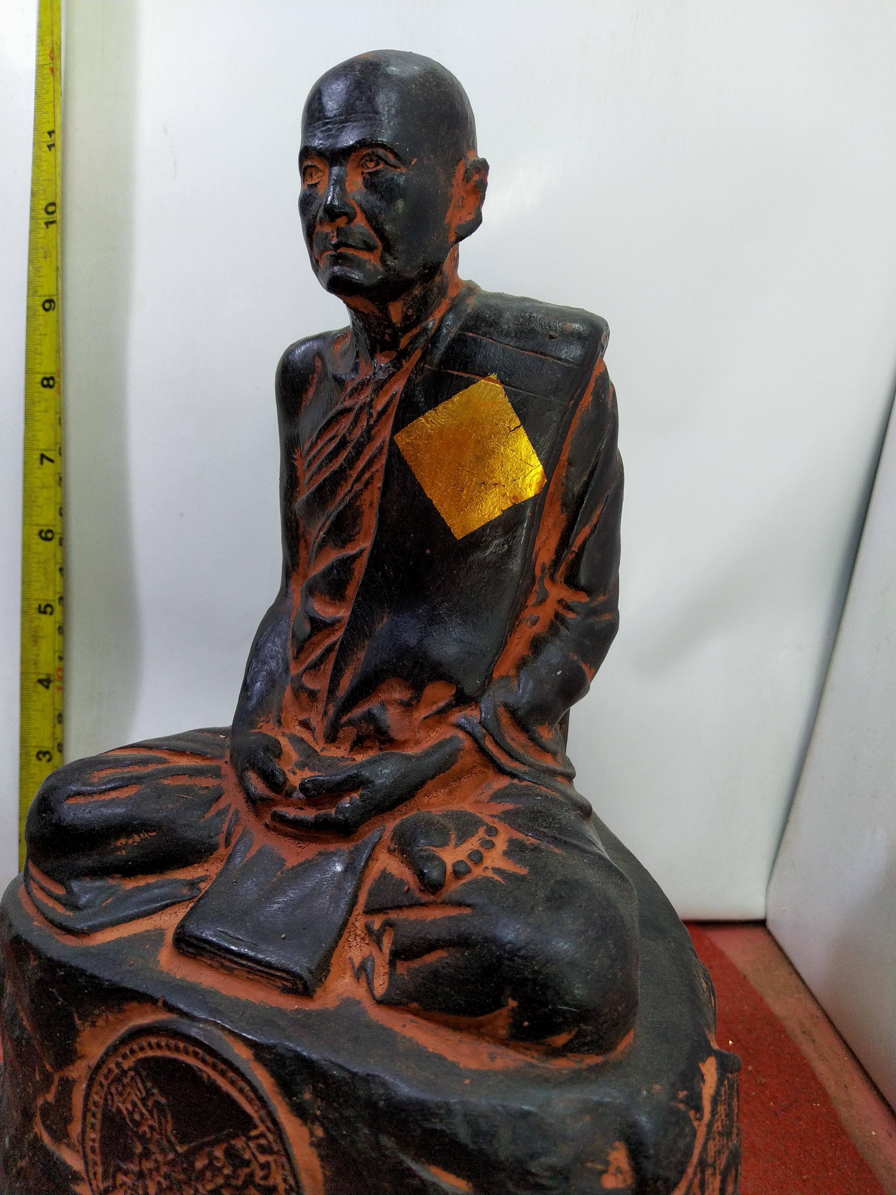 หลวงปู่มั่น ภูริทตฺโต วัดป่าสุทธาวาส จ.สกลนคร หน้าตัก 5 นิ้ว