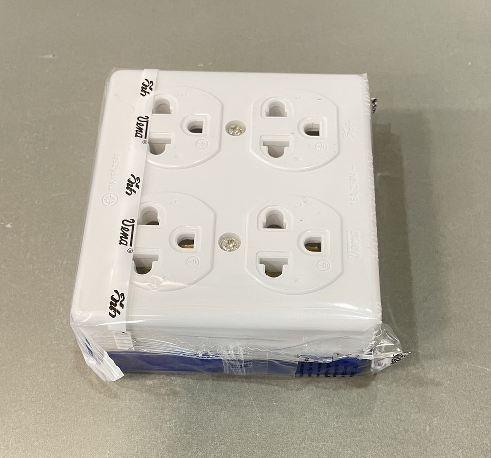 ปลั๊กลอย 4 ที่ มีกราวน์ วีน่า GR1634