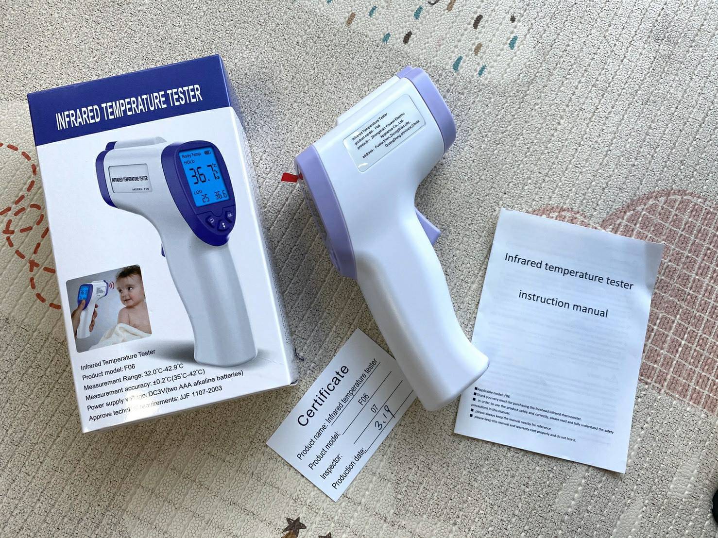 เครื่องวัดอุณหภูมิ Infrared thermometer รุ่น F06