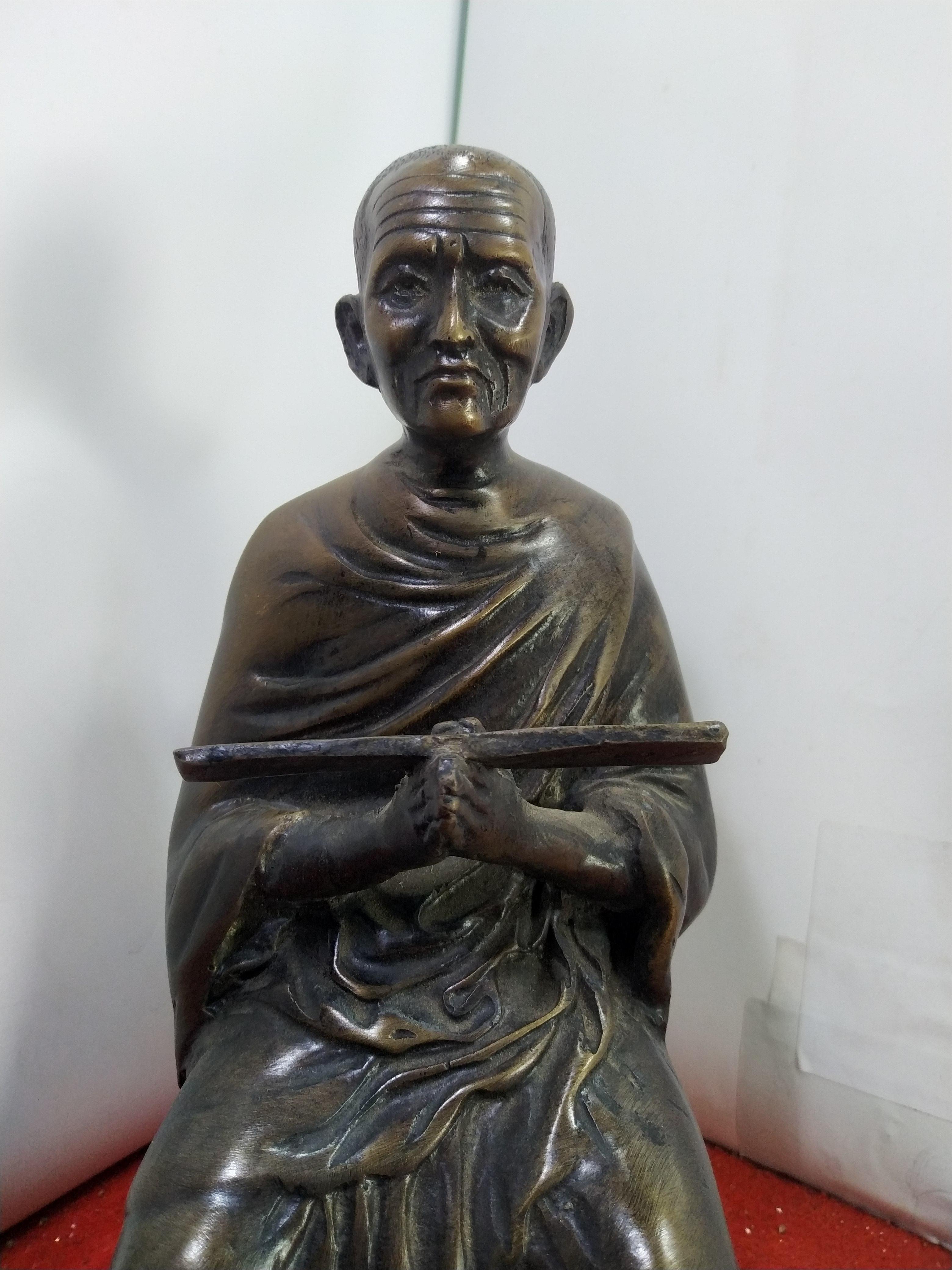 สมเด็จพระพุฒาจารย์ (โต พรหมรังสี) เนื้อทองเหลืองผิวเก่า ขนาด 5 นิ้ว สูง 8.5 นิ้ว