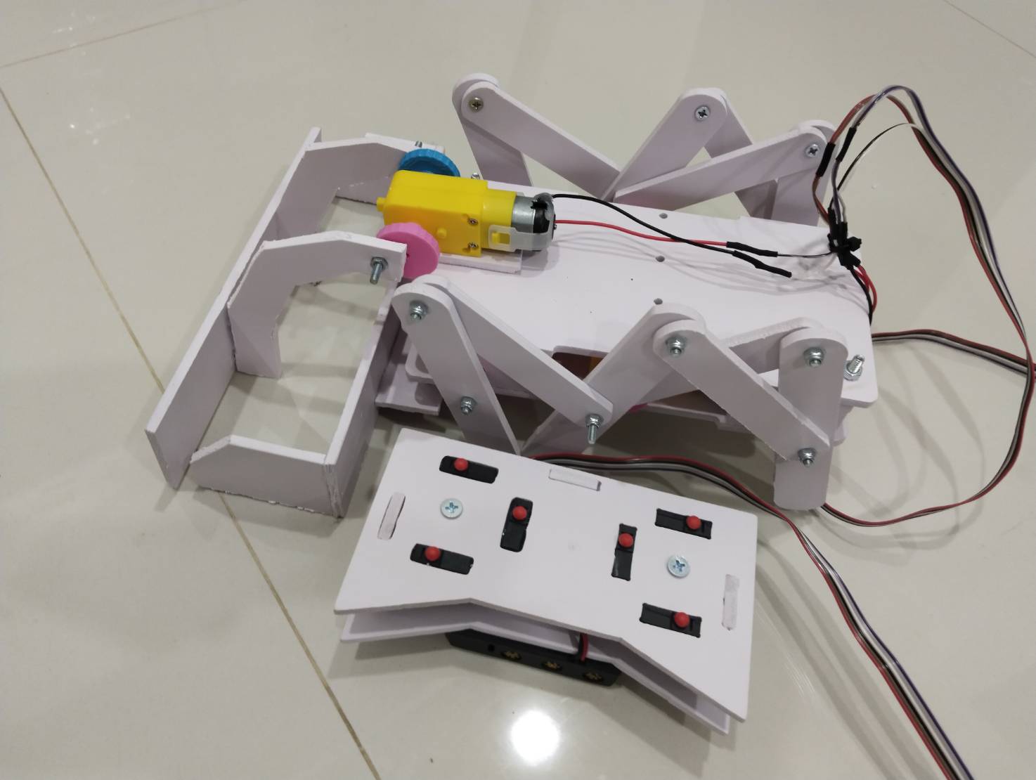 ชุดหุ่นยนต์เลี้ยงแกะ 3 มอเตอร์ V1 (แบบประกอบ1ชุดแบบประกอบเอง 2 ชุด) Ex