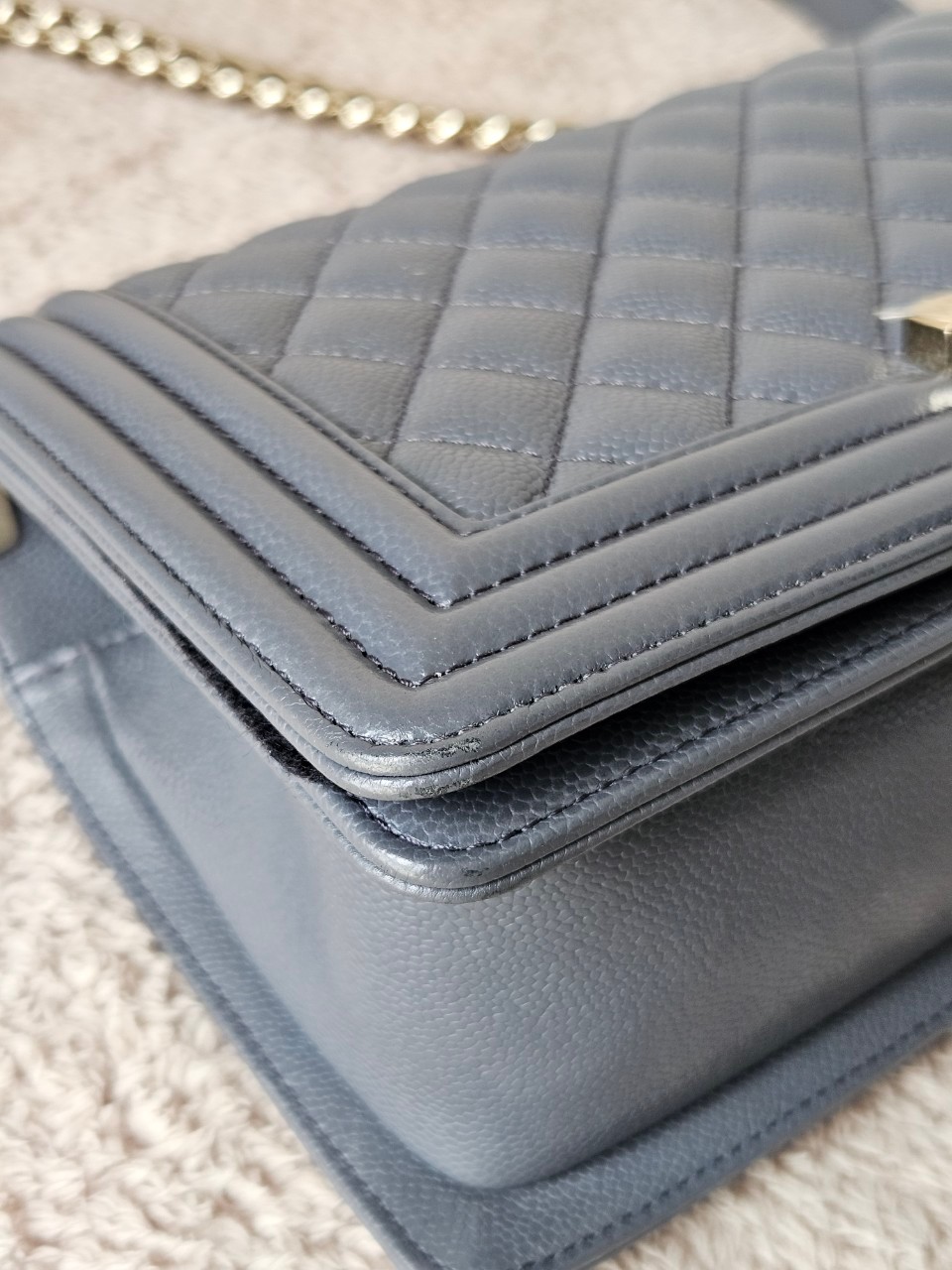 Chanel Boy 10 Cavier SHW สีเทา Microchip