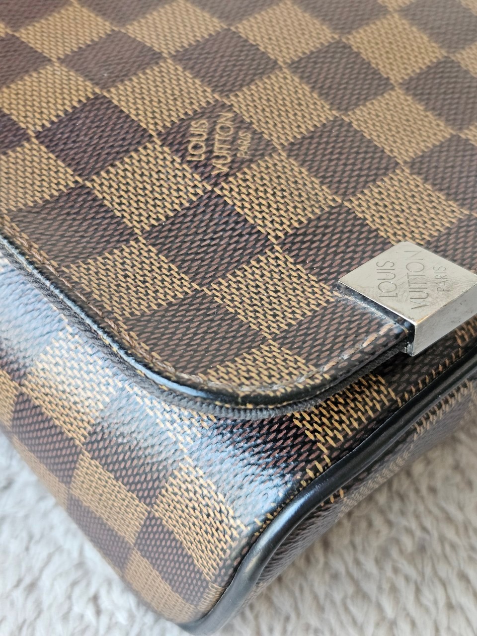 LV District Damier PM