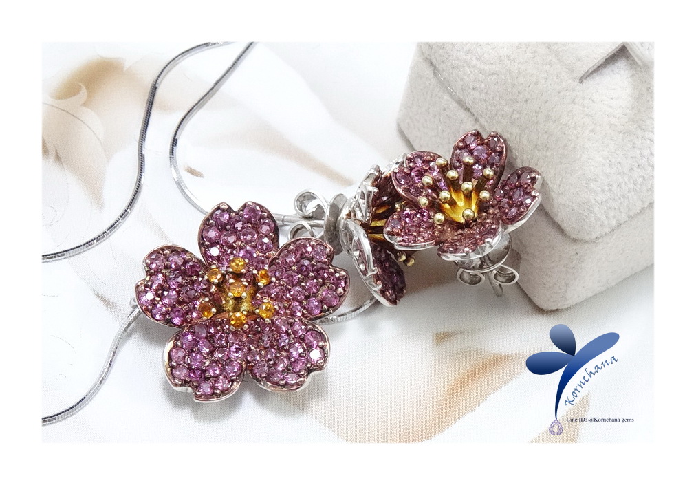 เซ็ทเครื่องประดับจิลเวลรี่พลอยแท้โรโดไลท์ ดีไซน์เป็นดอกซากุระ Sakura Set แหวน สร้อยพร้อมจี้และต่างหู ชิ้นงานประณีตสุดๆ สีพลอยสวยมาก