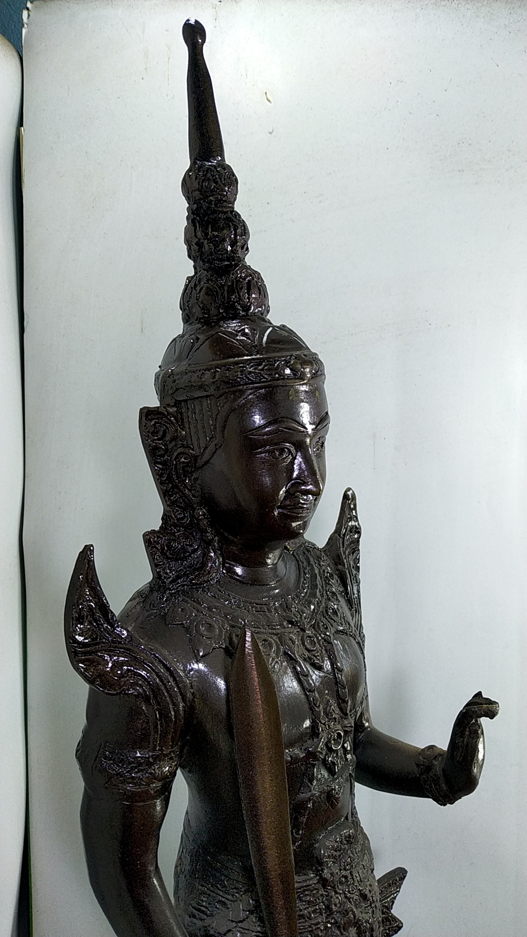 พระสยามเทวาธิราช สูง 22 นิ้ว เนื้อโลหะสำริดรมดำ