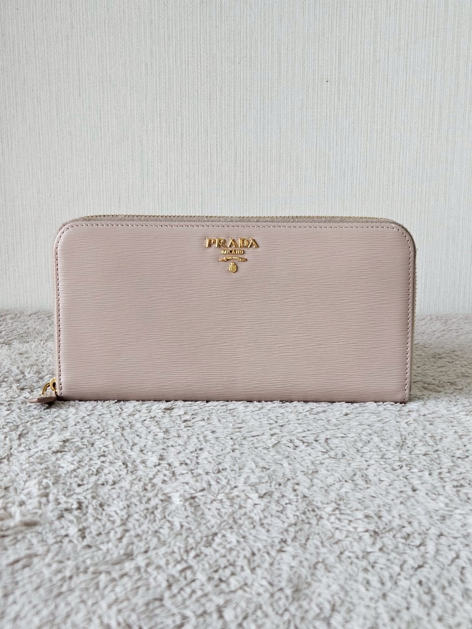 Prada 1ML506 Zippy สีนู๊ด