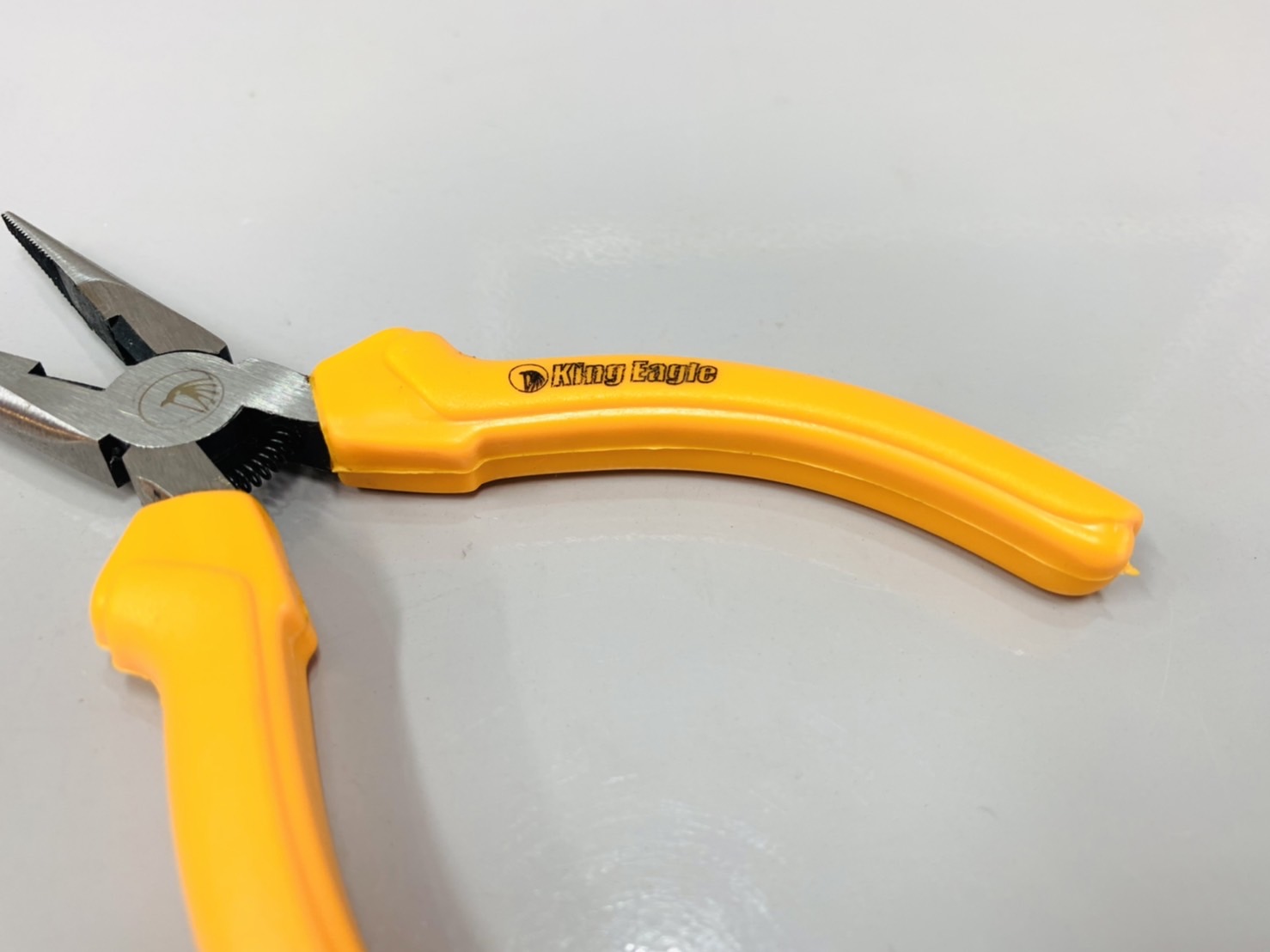 คีมปากแหลม 4.5" King Eagle