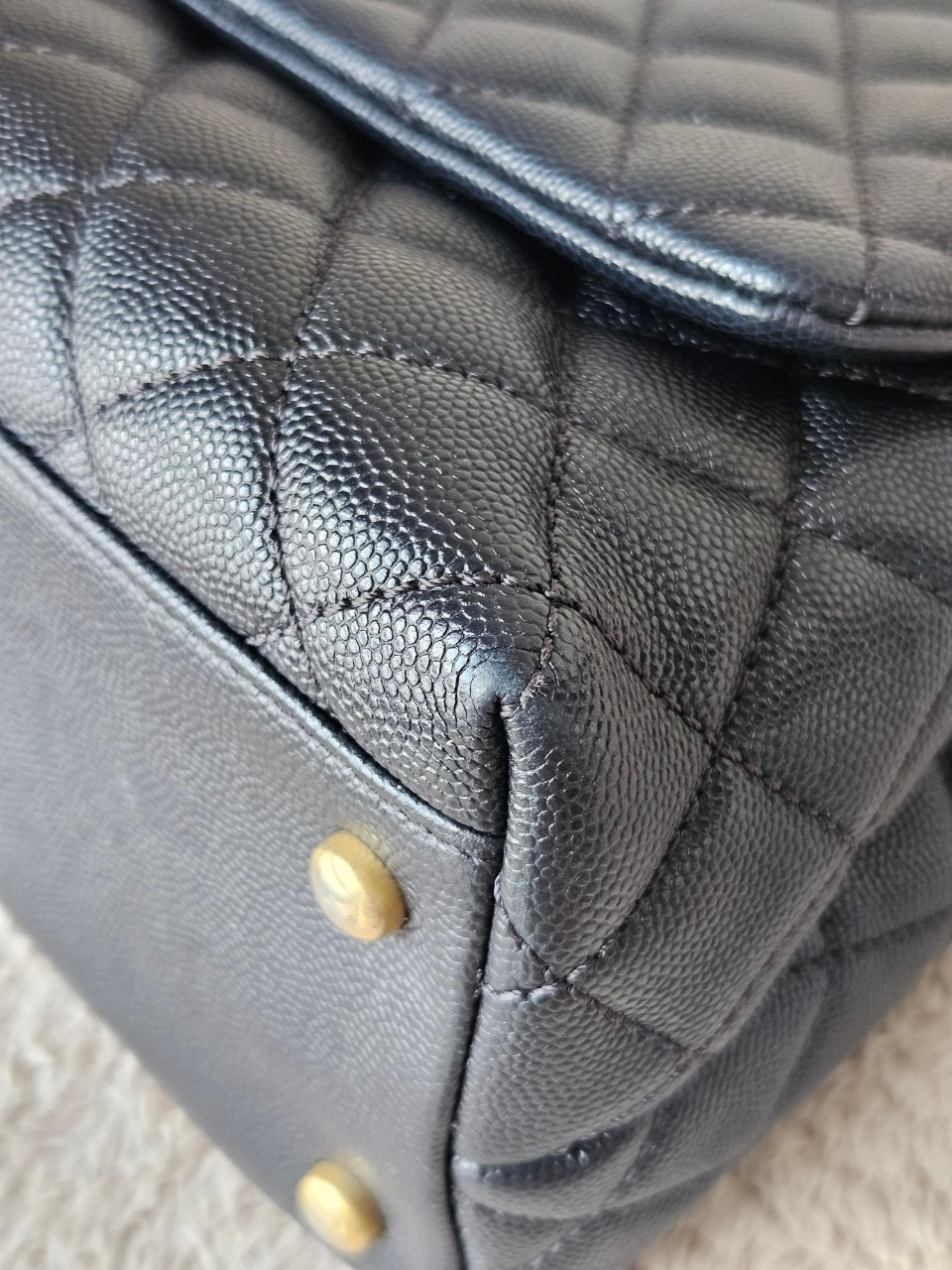 Chanel Coco 10.5 Caviar Lizard holo26