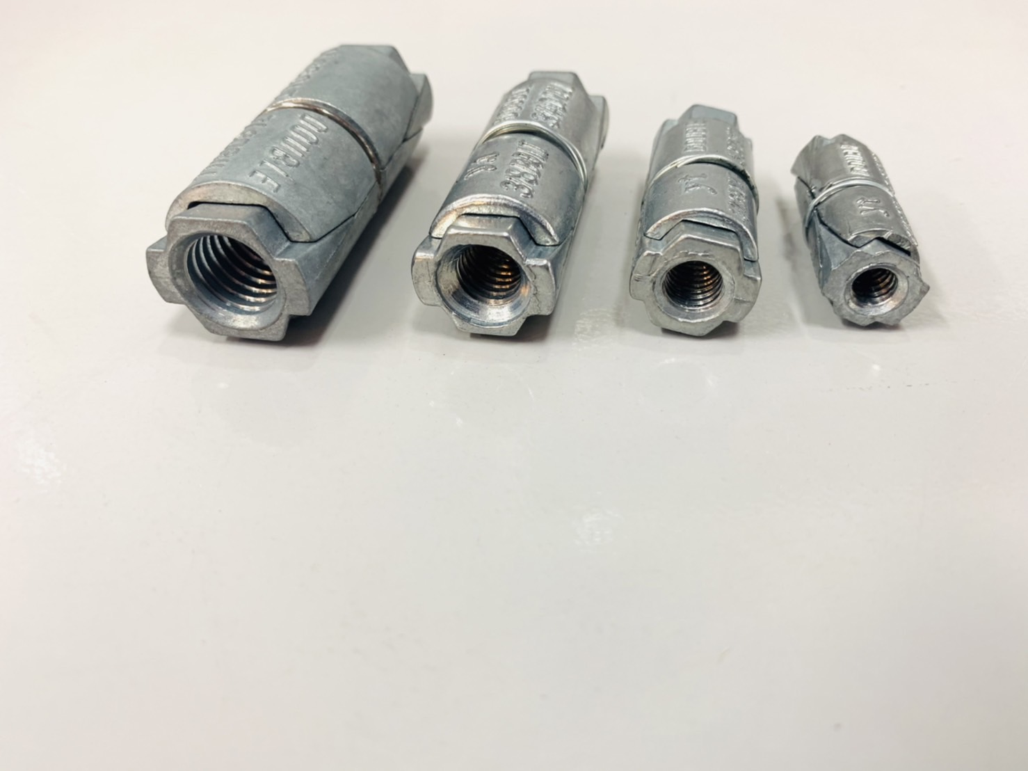 พุ๊กตะกั่ว