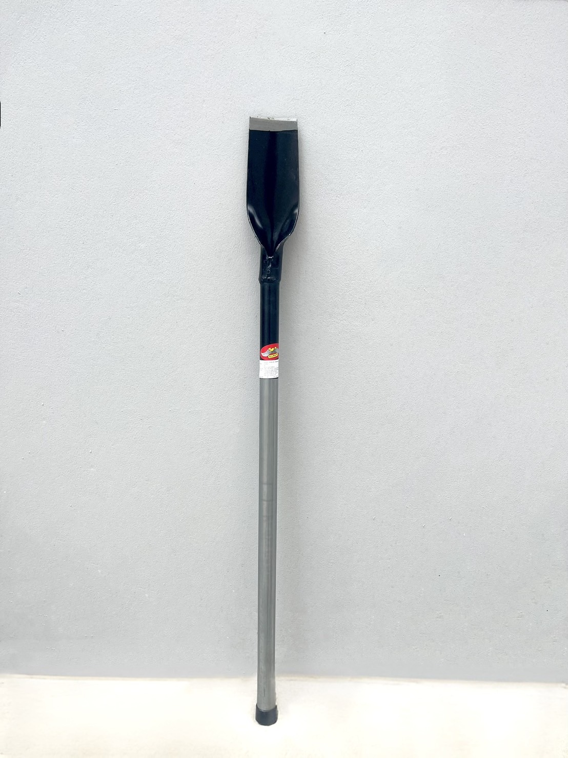 เสียมพร้อมด้ามแป็ป 39" (100ซม)