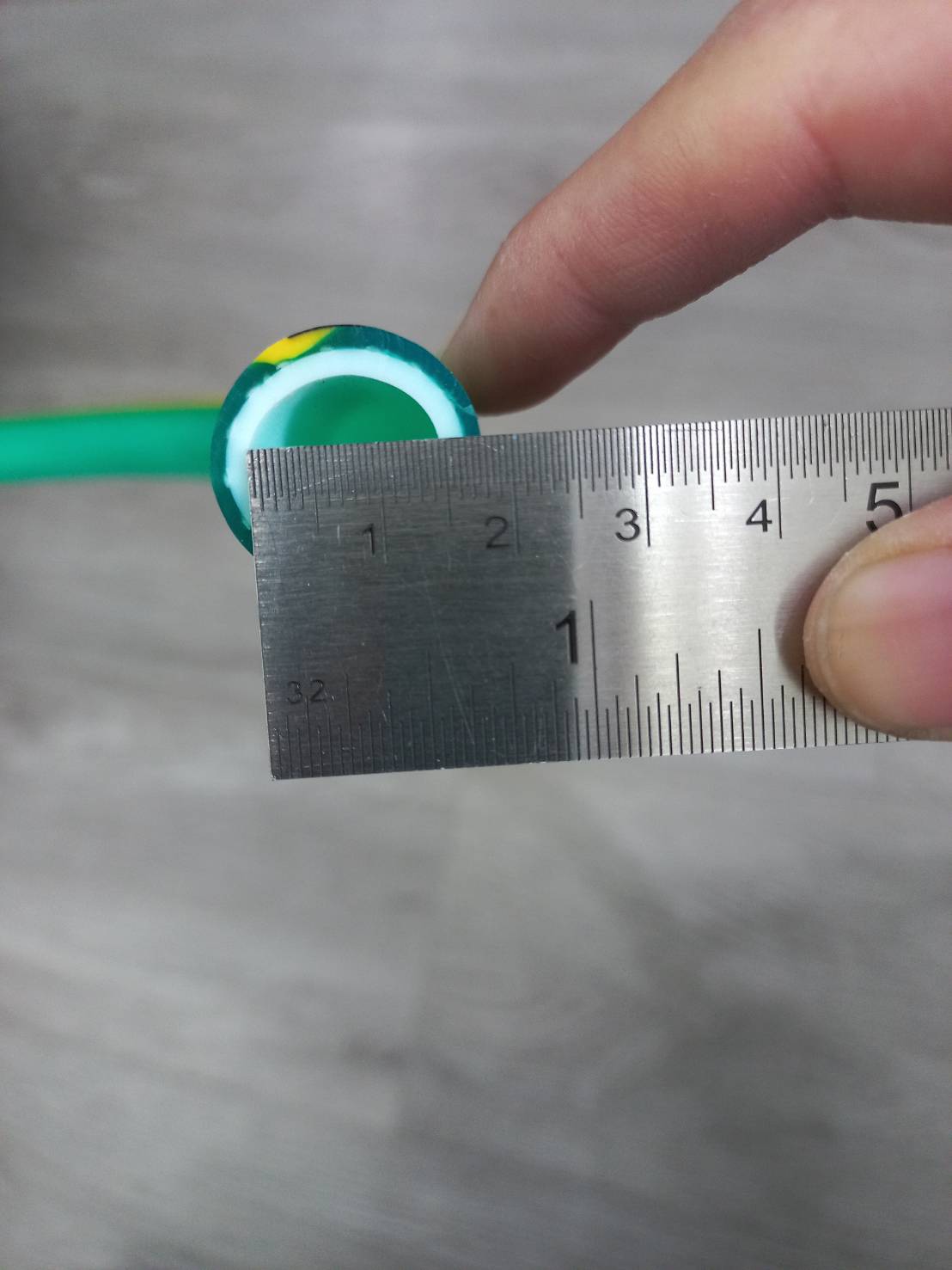 สายยางใยถักเขียว 5/8 (เมตร)