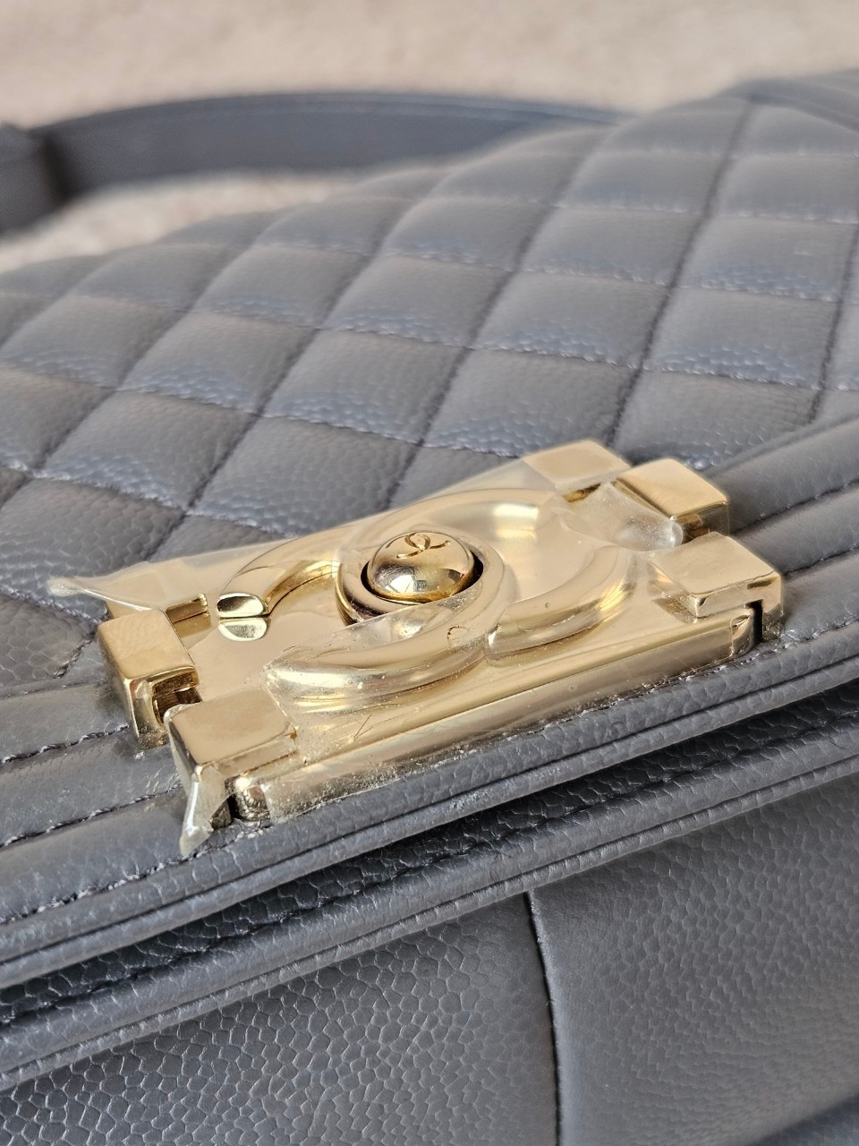 Chanel Boy 10 Cavier SHW สีเทา Microchip