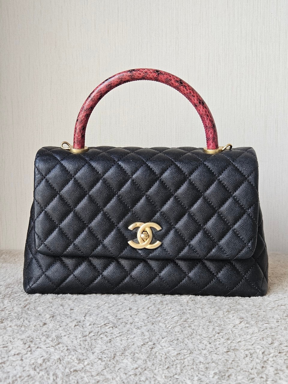 Chanel Coco 10.5 Caviar Lizard holo26
