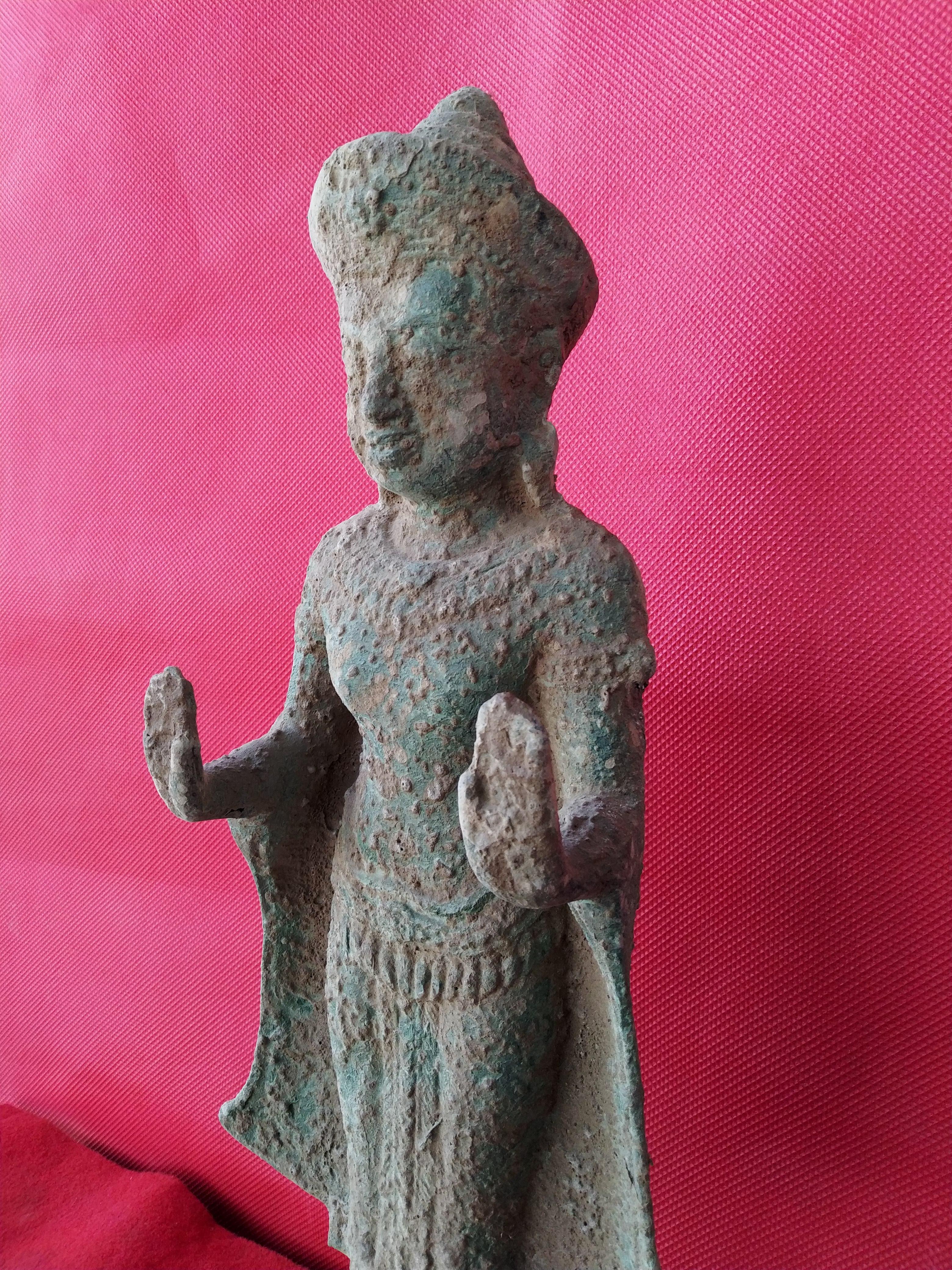 พระลพบุรียืนสวมหมวกชีโป ปางห้ามสมุทร สูง19นิ้ว
