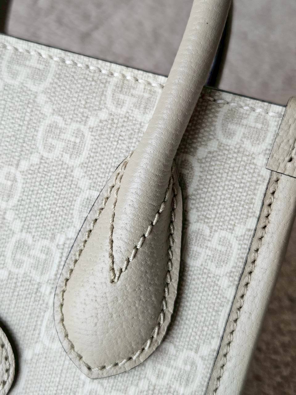 Gucci Mini Tote Interlocking Beige