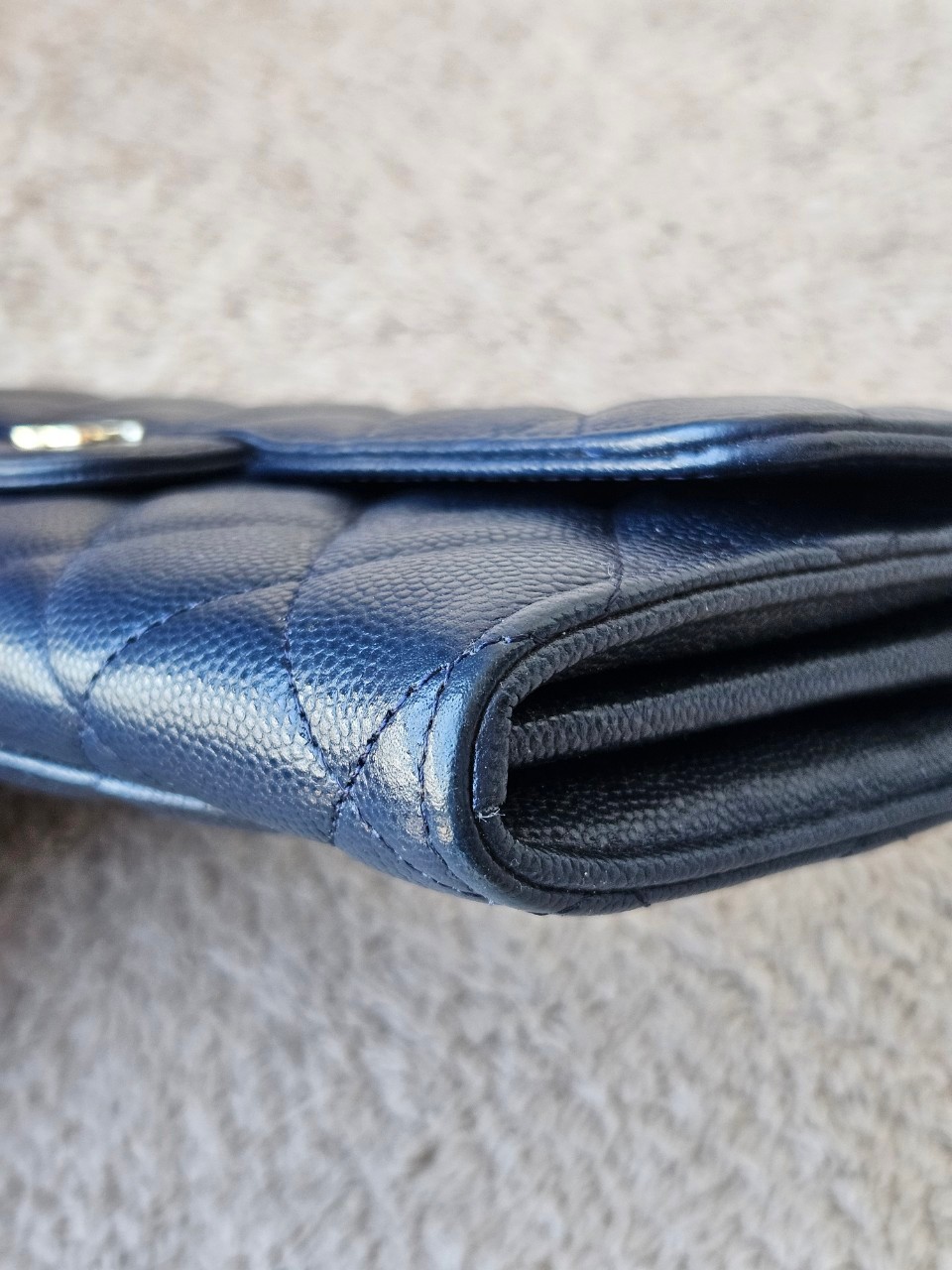 Chanel Sarah Navy wallet holo31