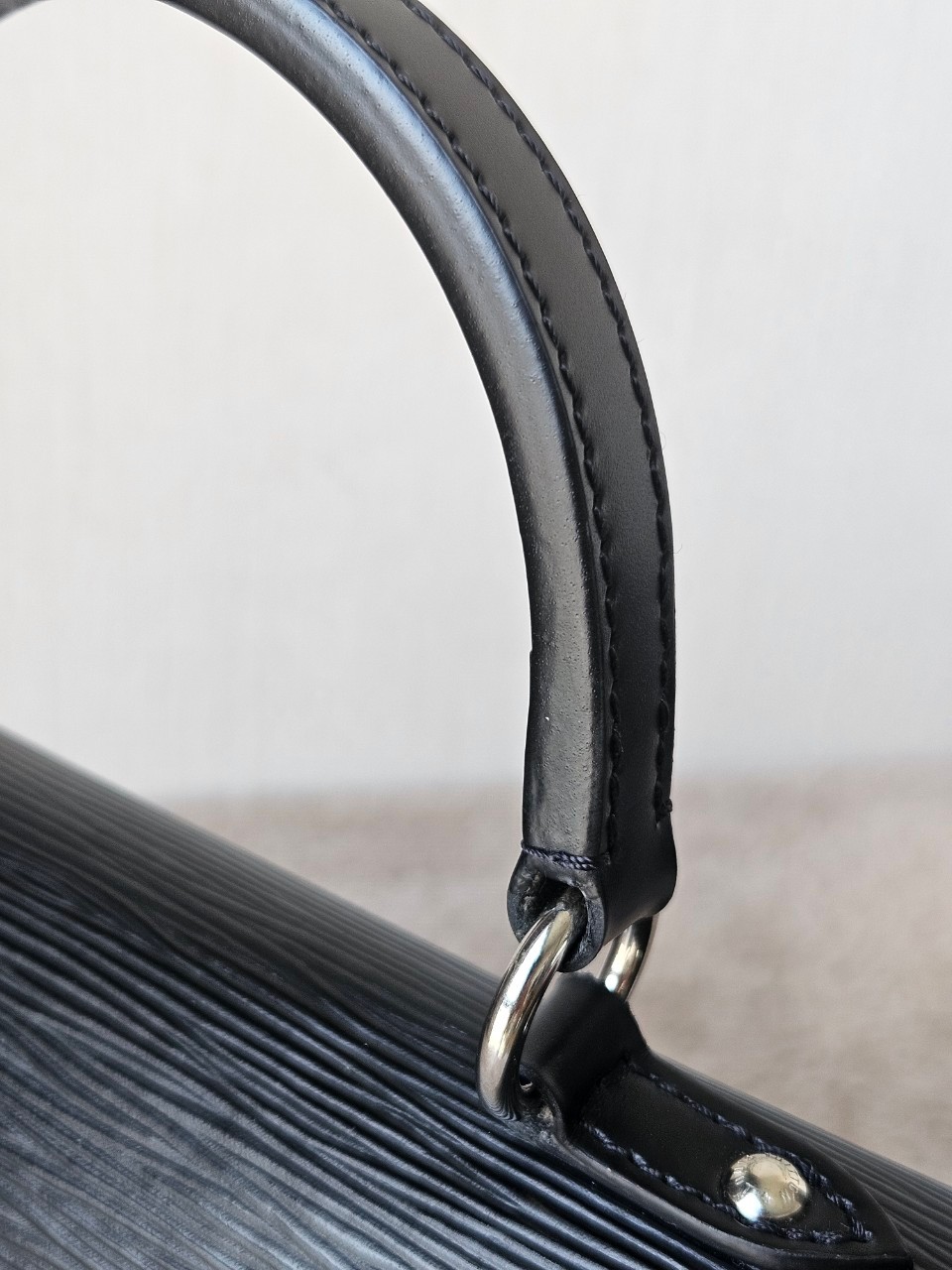 LV M41312 Cluny BB EPI microchip