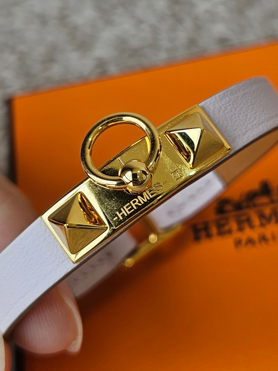 Hermes Rivale Mini Bracelet สี Mauve pale(ม่วง)