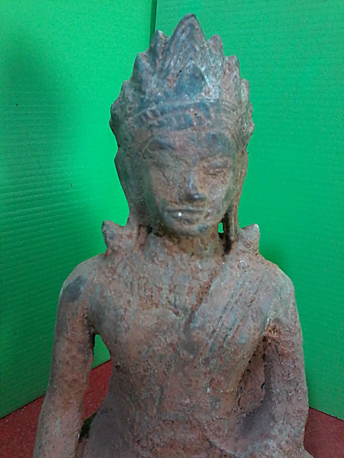 พระพุทธ เทริดขนนก หน้าตัก 5 นิ้ว เนื้อโลหะสำริด สภาพเก่า