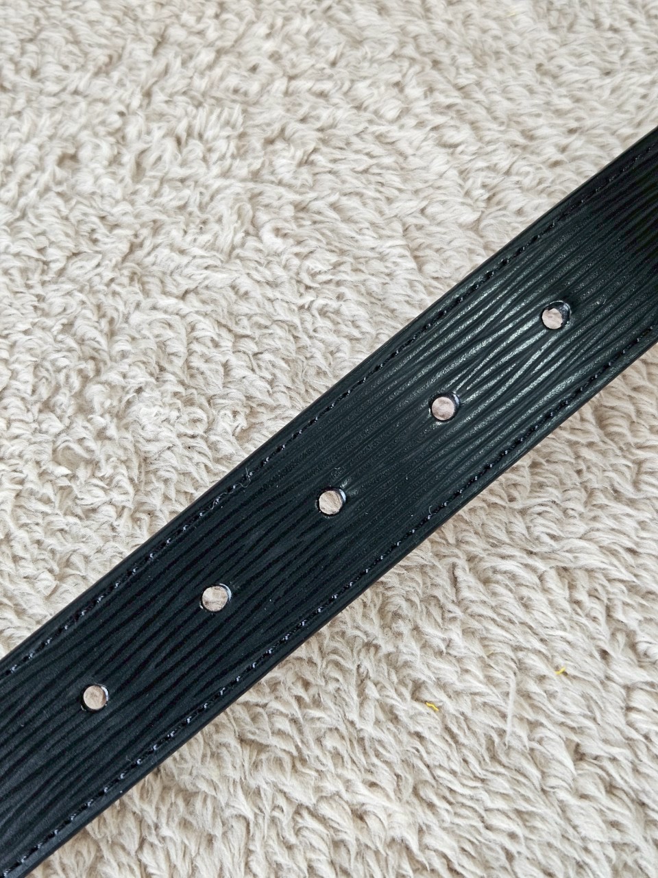 LV M9553 Black EPI Leather Belt