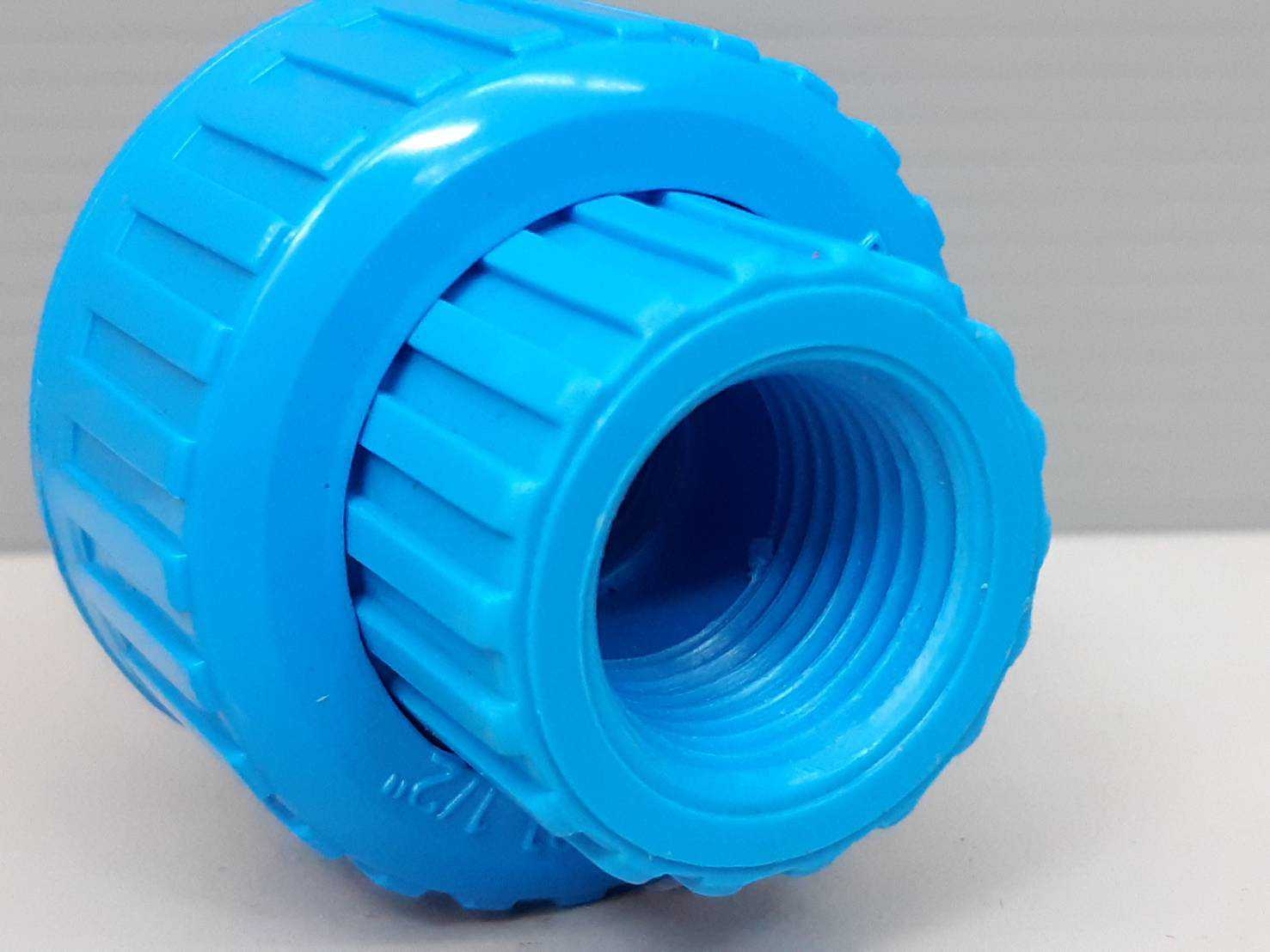 ยูเนี่ยนสั้น เกลียวใน TF