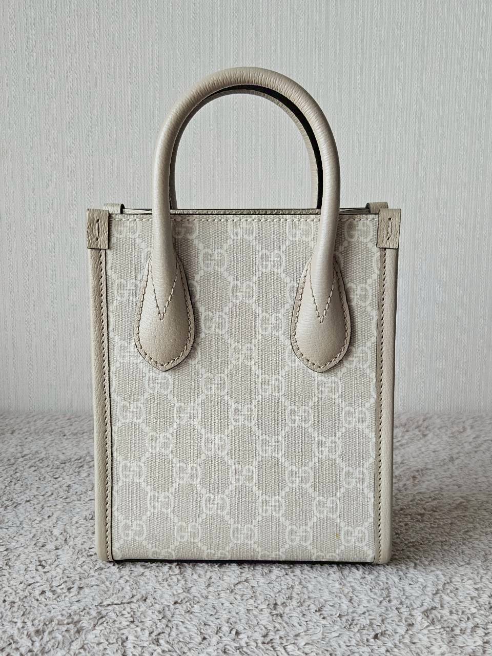 Gucci Mini Tote Interlocking Beige