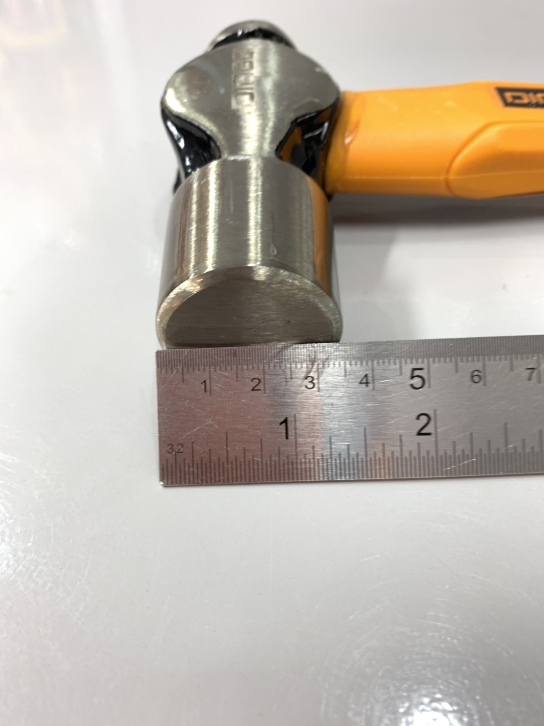 ค้อนหัวกลมด้ามไฟเบอร์ 2ปอนด์ DINGO