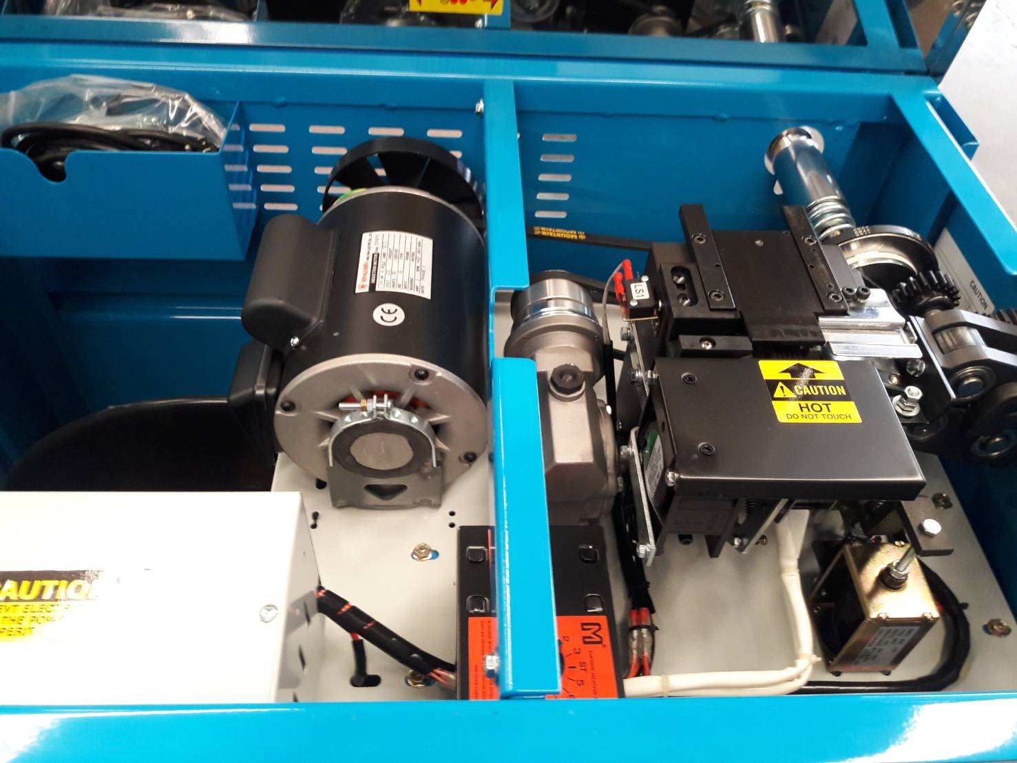 CHALI เครื่องแพ็คกล่องเครื่องแพ็คสายรัดกึ่งอัตโนมัติ JN-740