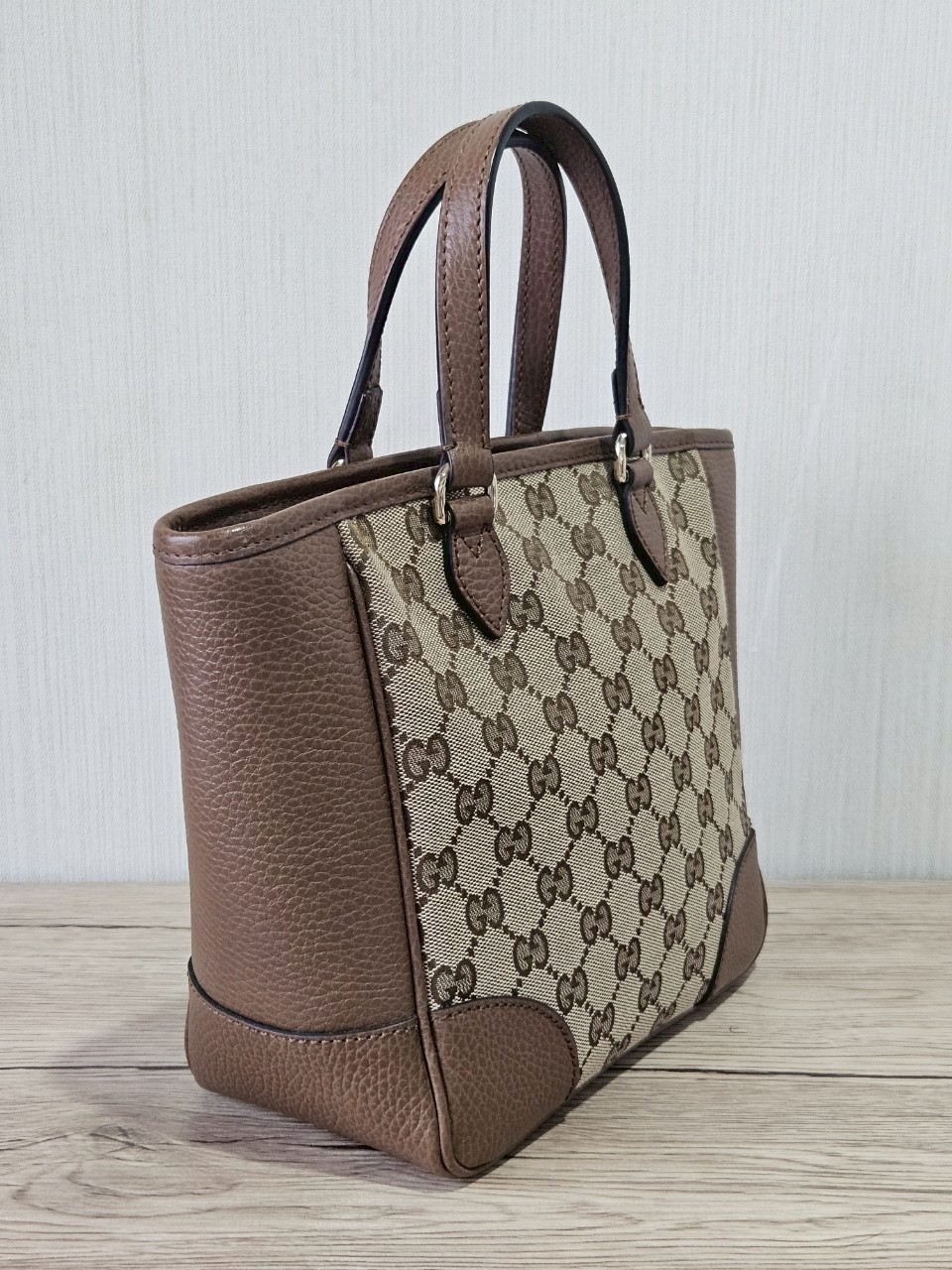 Gucci Bree Tote สีน้ำตาล
