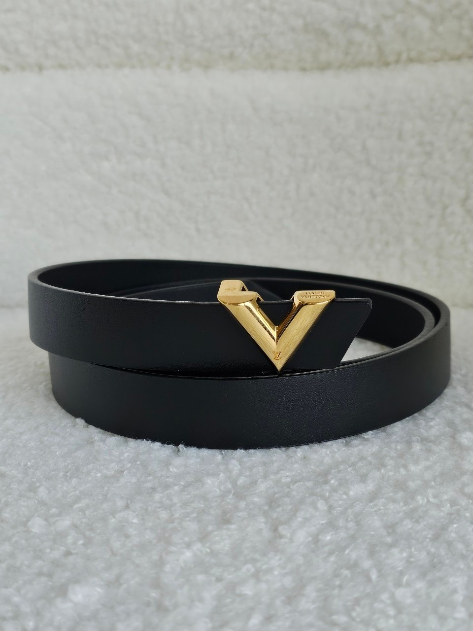 lv belt M9303 สีดำ หัวV