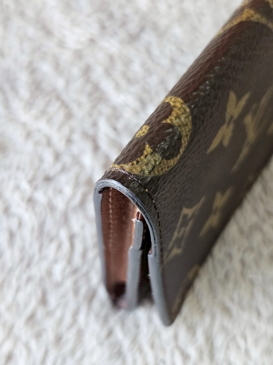 LV Envelope Carte De Visite Microchip