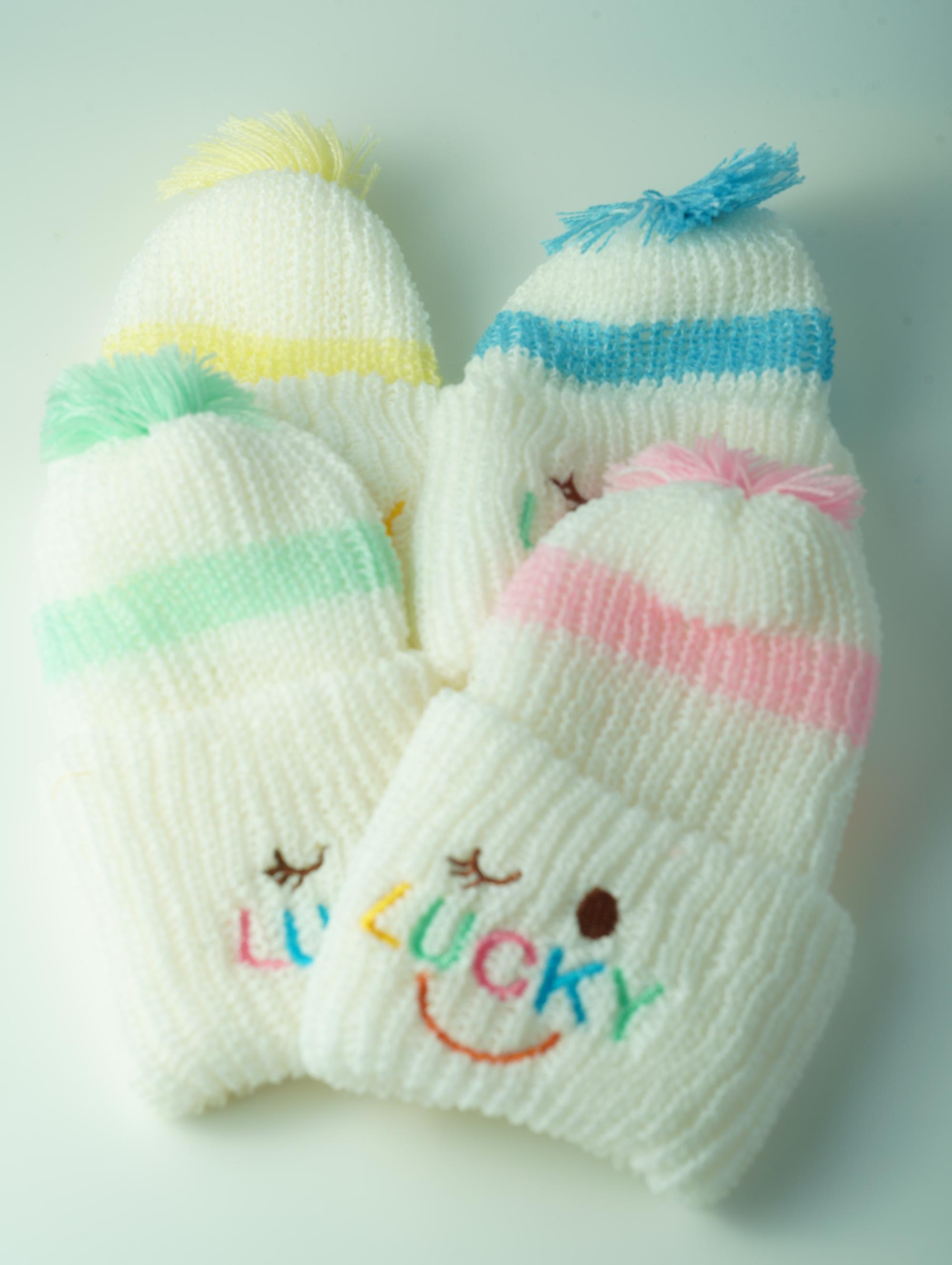 ขายส่ง หมวกไหมพรมเด็กแรกเกิด รุ่นขาวริ้ว-ปักLUCKY (ราคาต่อโหล) nongnini1988