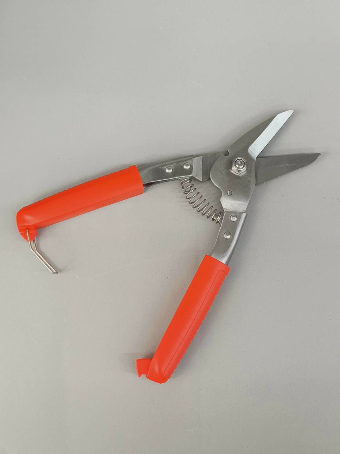 กรรไกรตัดทีบาร์ 8" Eagle One