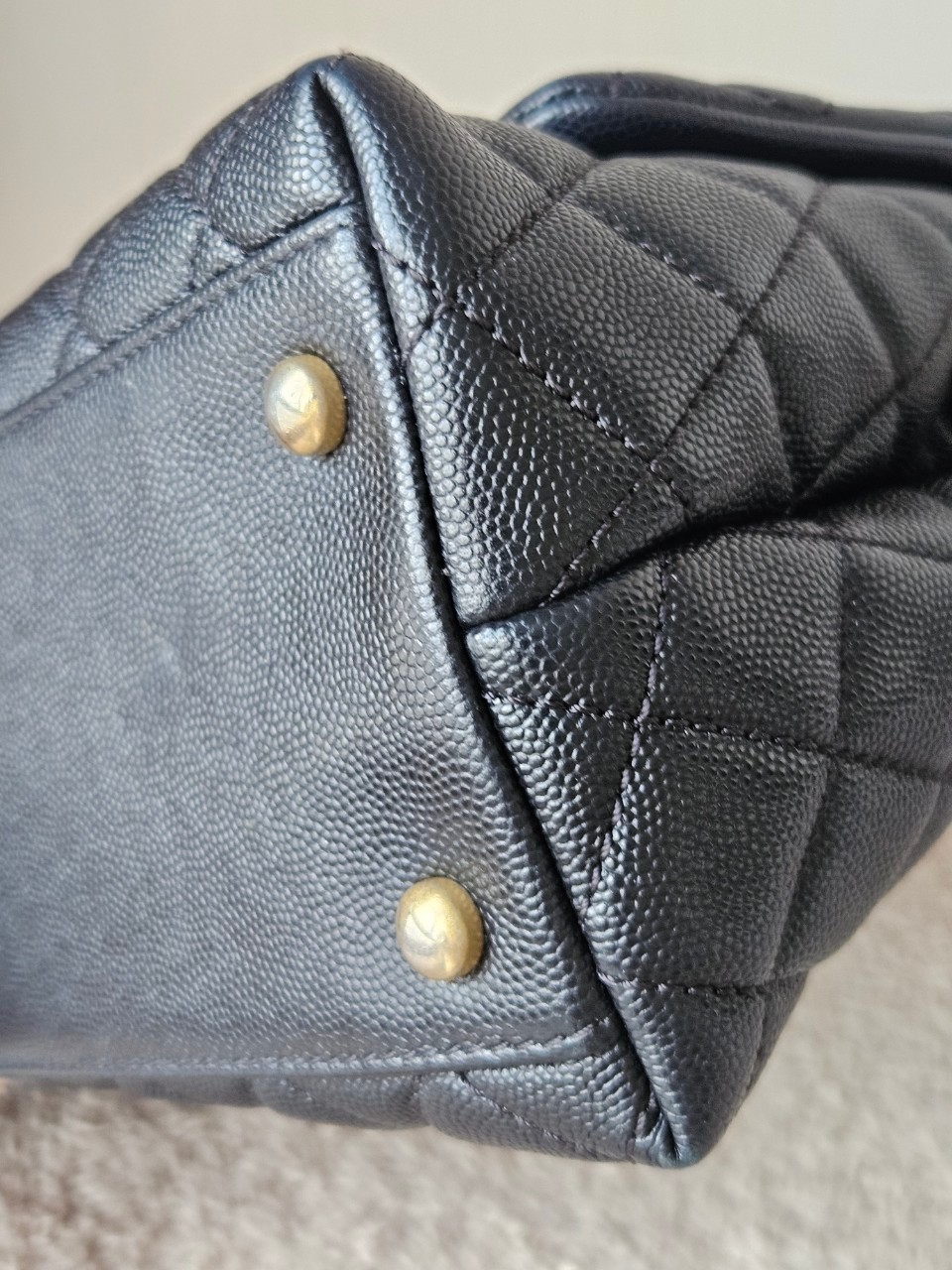 Chanel Coco 10.5 Caviar Lizard holo26