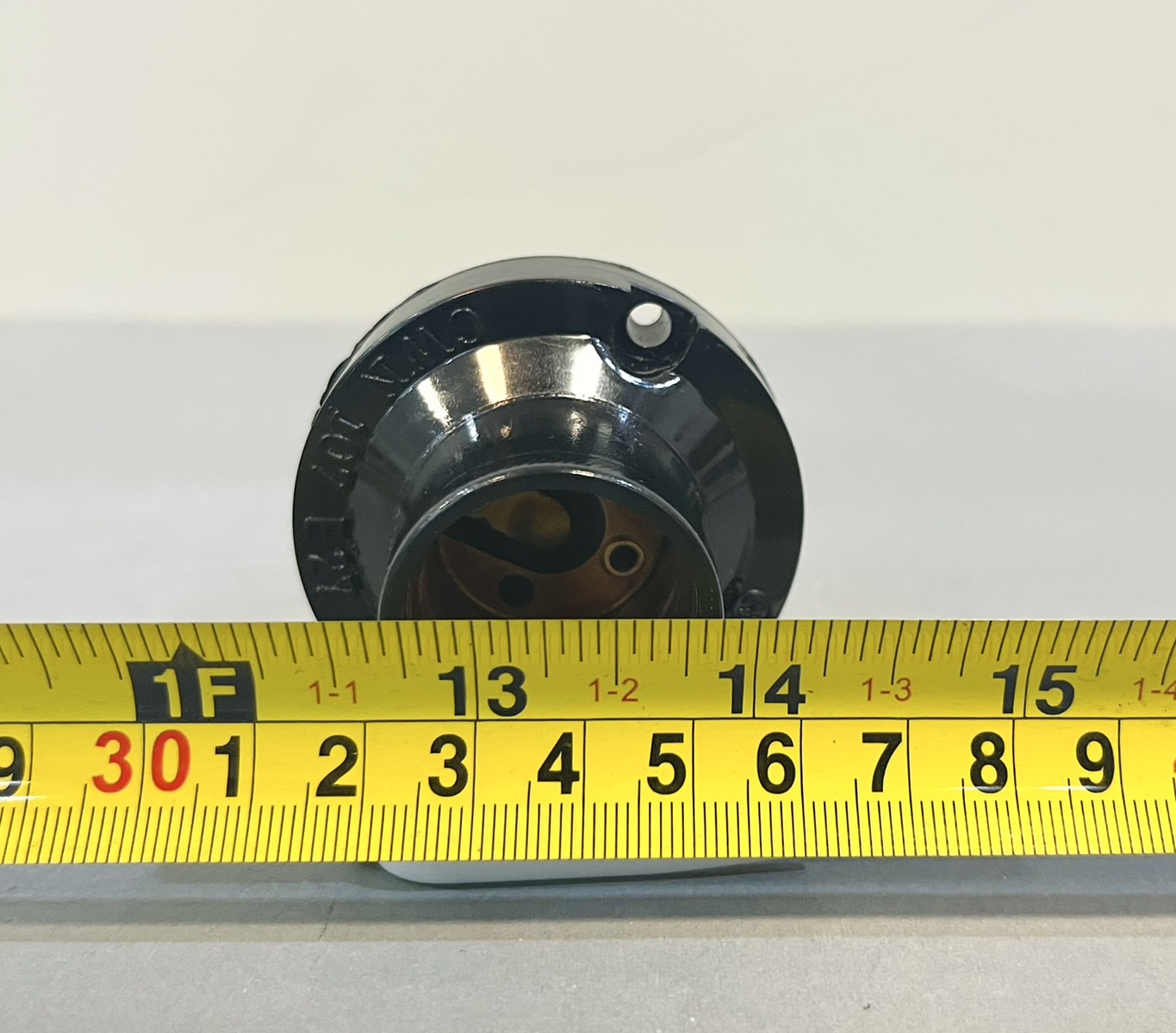 ขั้วแป้นเกลียว เล็ก แบกกาไลท์ ดำ