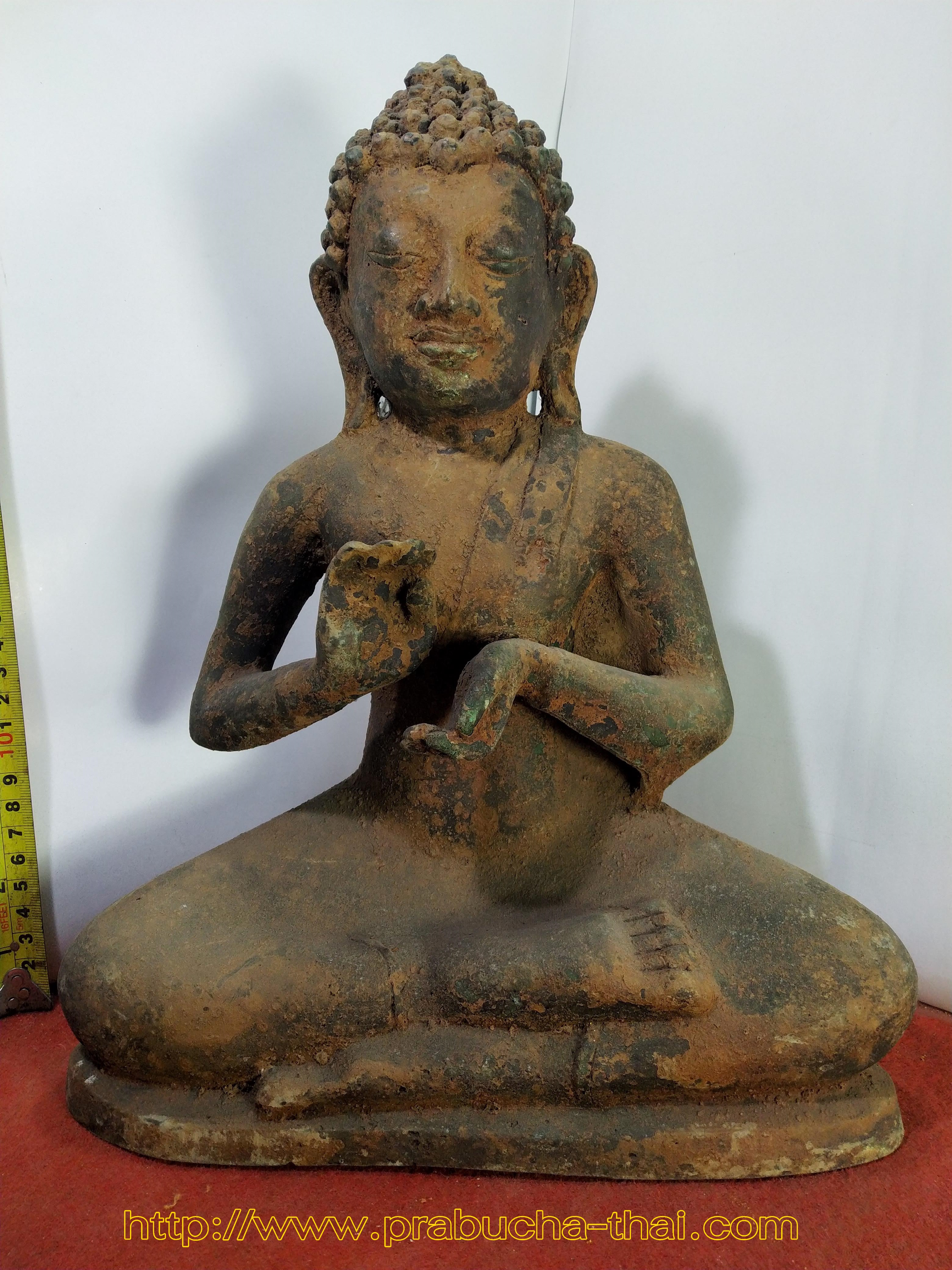 พระพุทธทราวดี ปางสนเข็ม หน้าตัก 9 นิ้ว เนื้อโลหะสำริดสภาพ