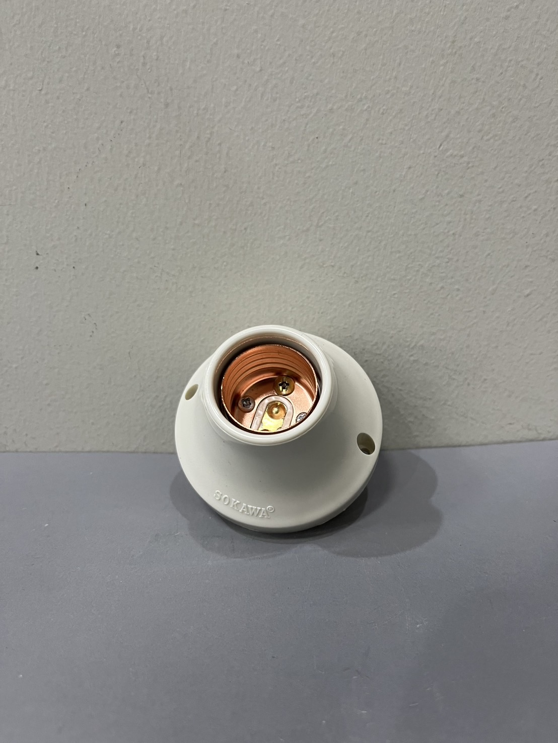 ขั้วแป้นเกลียว เล็ก แบกกาไลท์ E27 ขาว