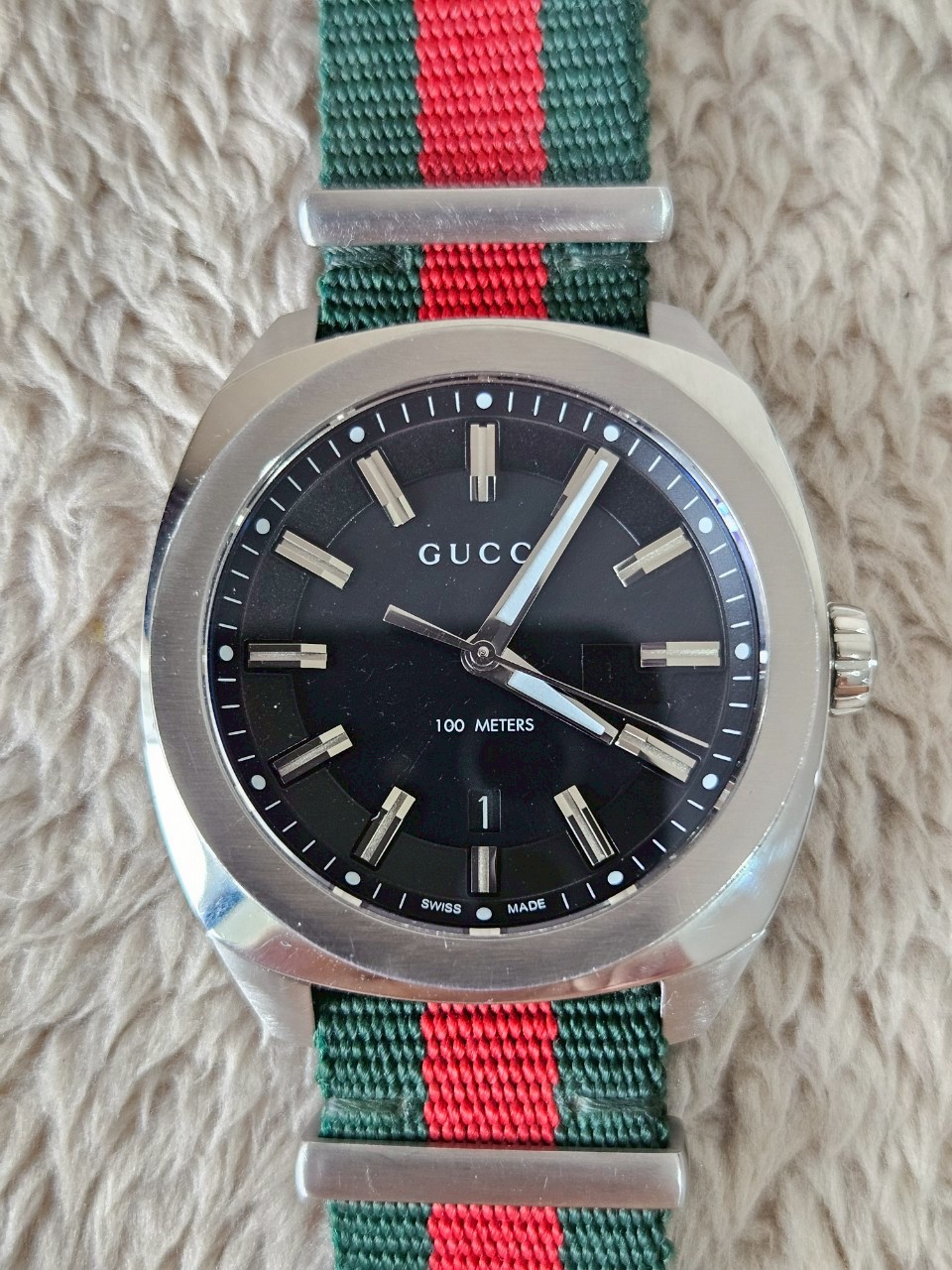 Gucci watch ya142305