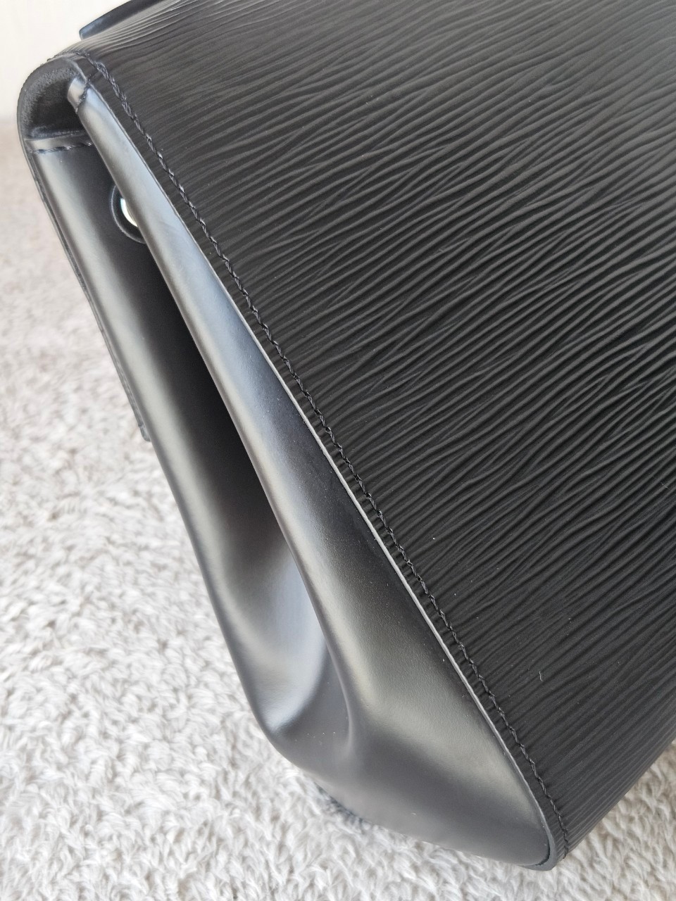 LV M41312 Cluny BB EPI microchip