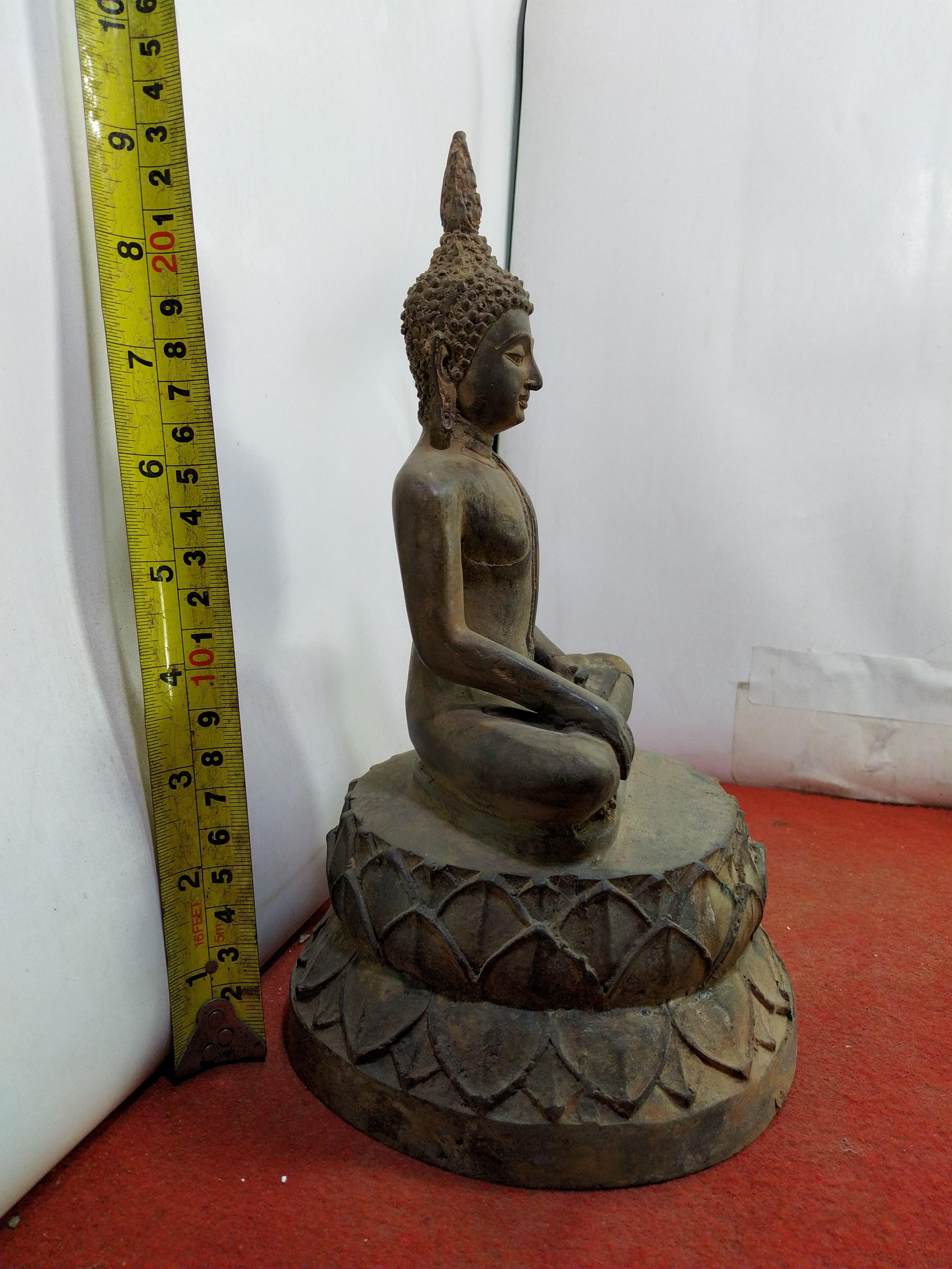 พระสุโขทัย ฐานดอกบัว หน้าตัก 5 นิ้ว เนื้อสำริดสภาพเก่า