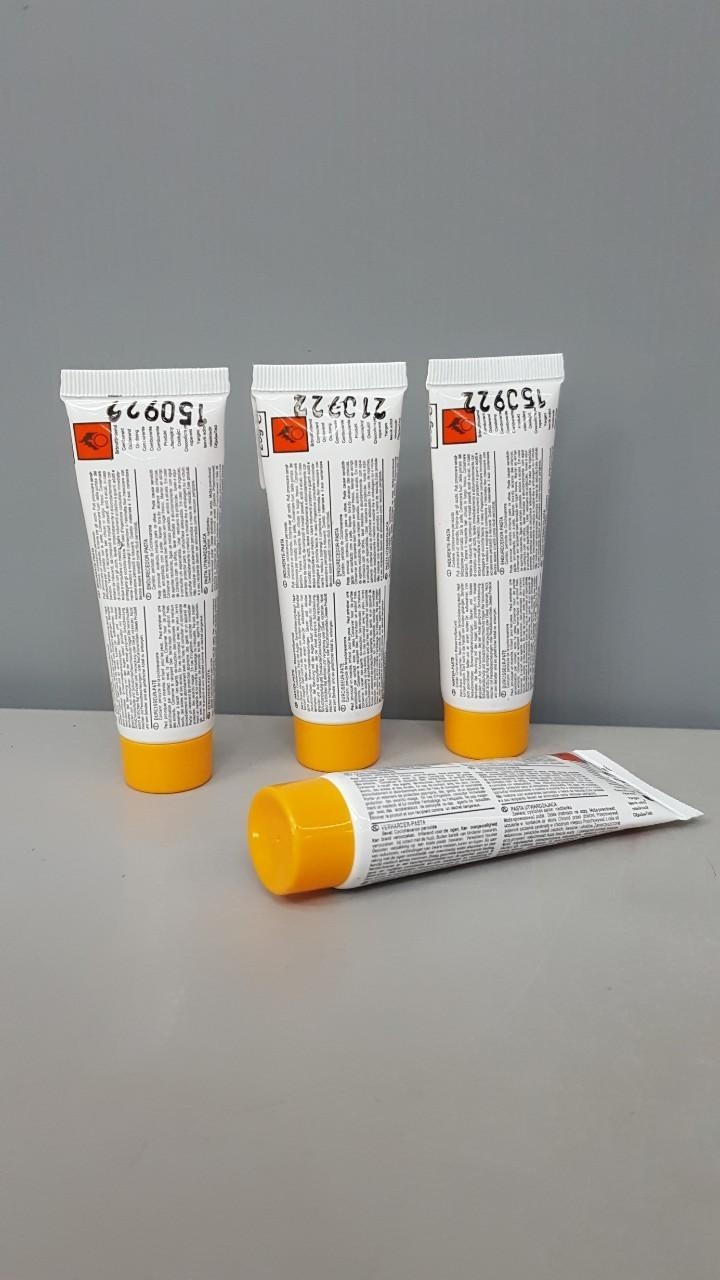 น้ำยาเร่งสีโป้ว เหลือง 20g.