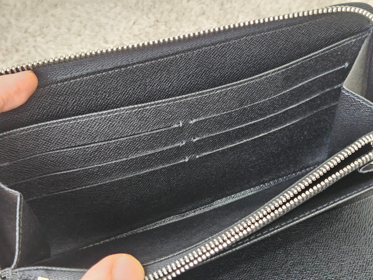 LV EPI Zippy Organizer Long Wallet