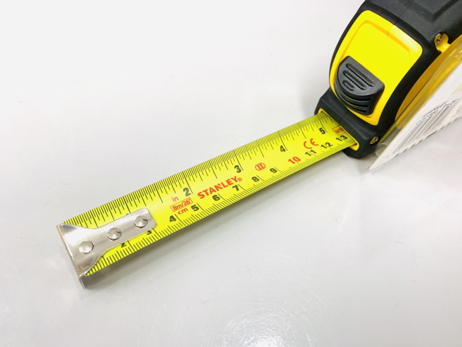 ตลับเมตร หุ้มยาง 8ม. สแตนเล่ย์