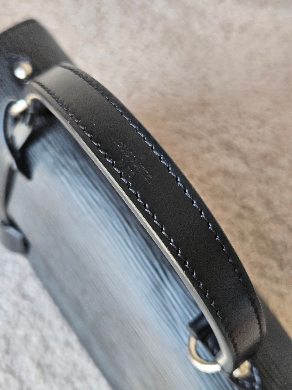 LV M41312 Cluny BB EPI microchip