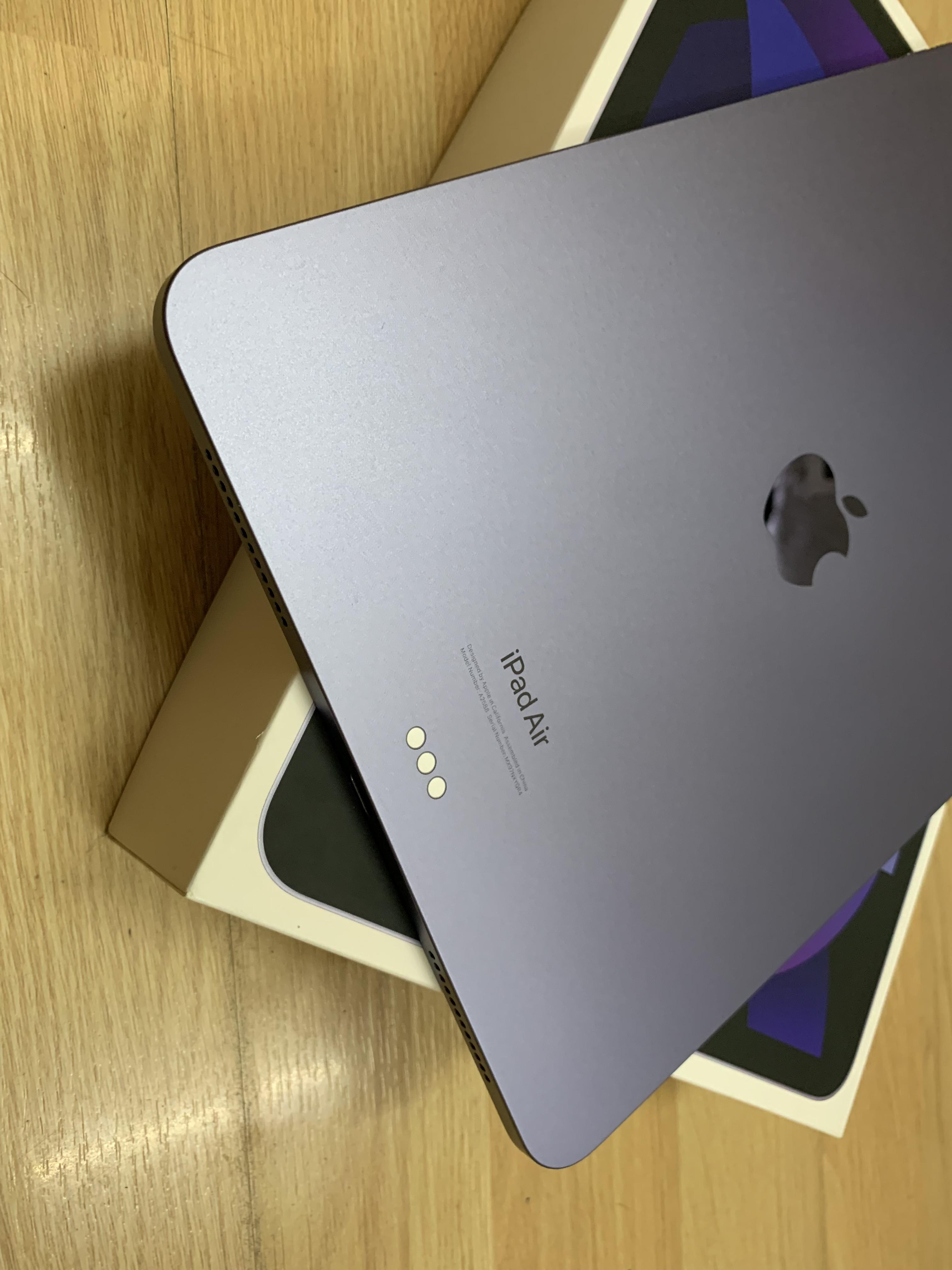 Apple iPad Air 5 Wi-Fi 64GB Purple 10.9-inch 2020 แบต 88% ประกันร้าน 1 เดือน