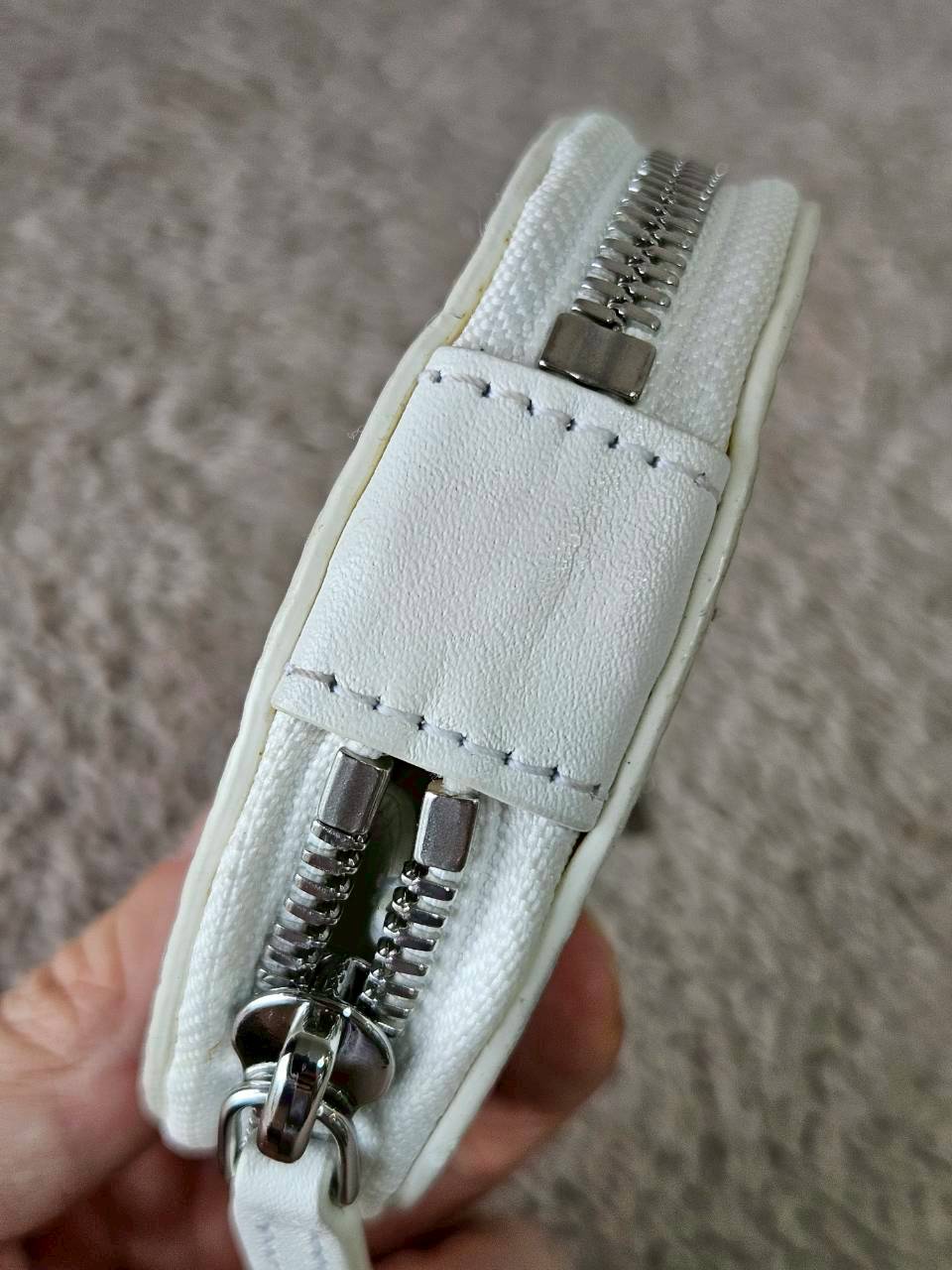 MCM Essential Pouch Orginal Black White