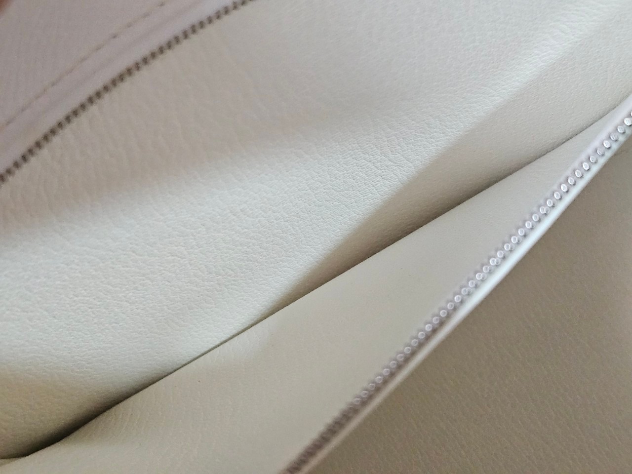 Hermes K32 Blance Epsom PHW stamp K