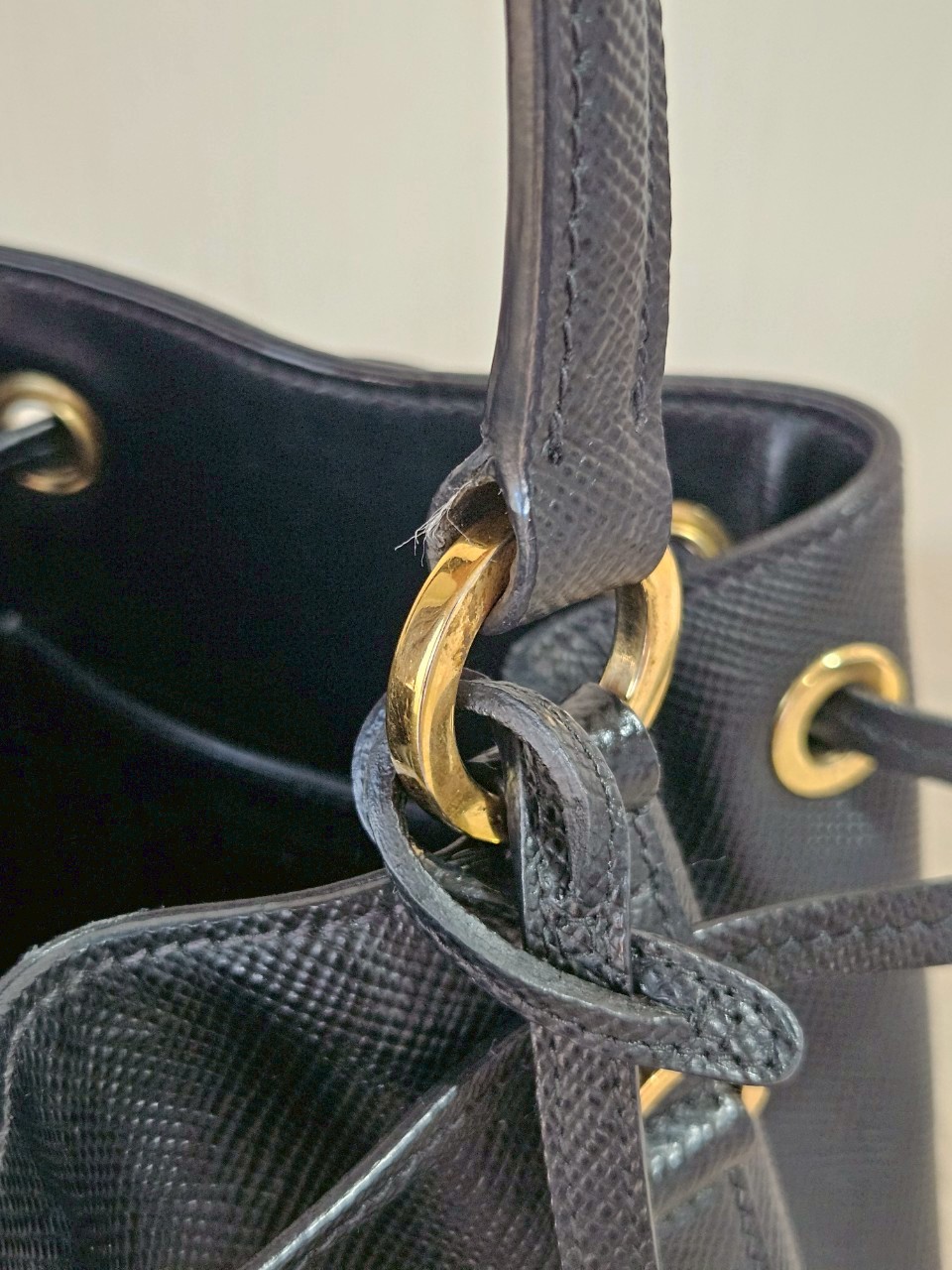 Prada Bucket Bag in Saffiano Leather Nero