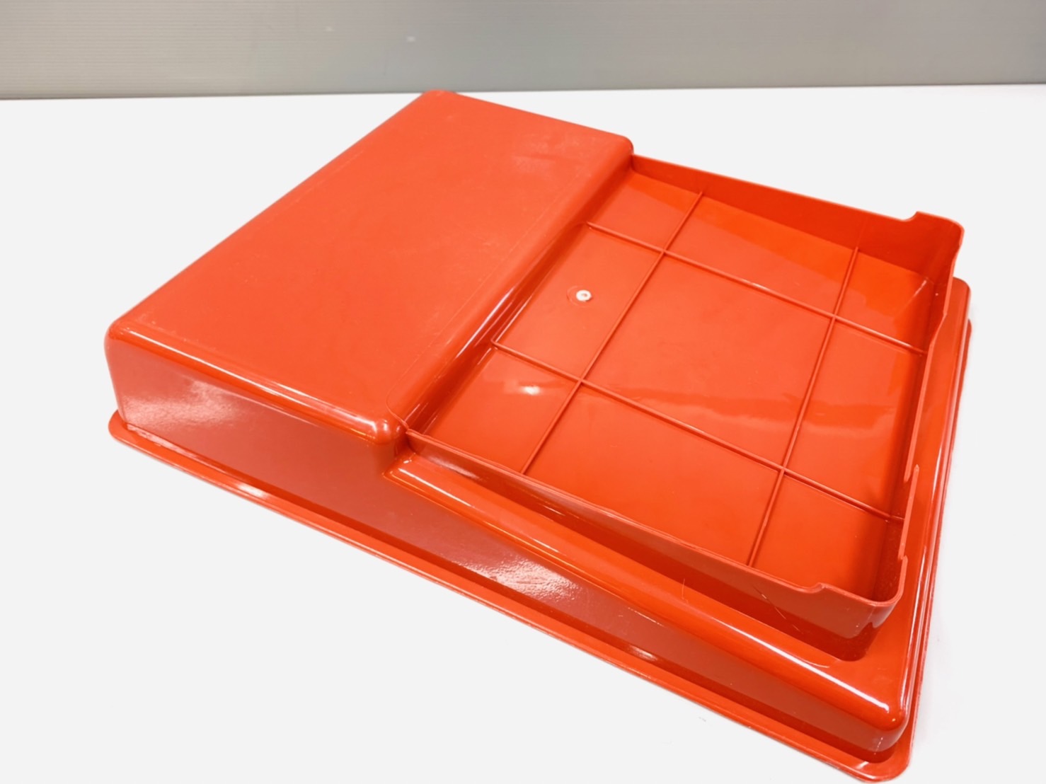 ถาดลูกกลิ้ง