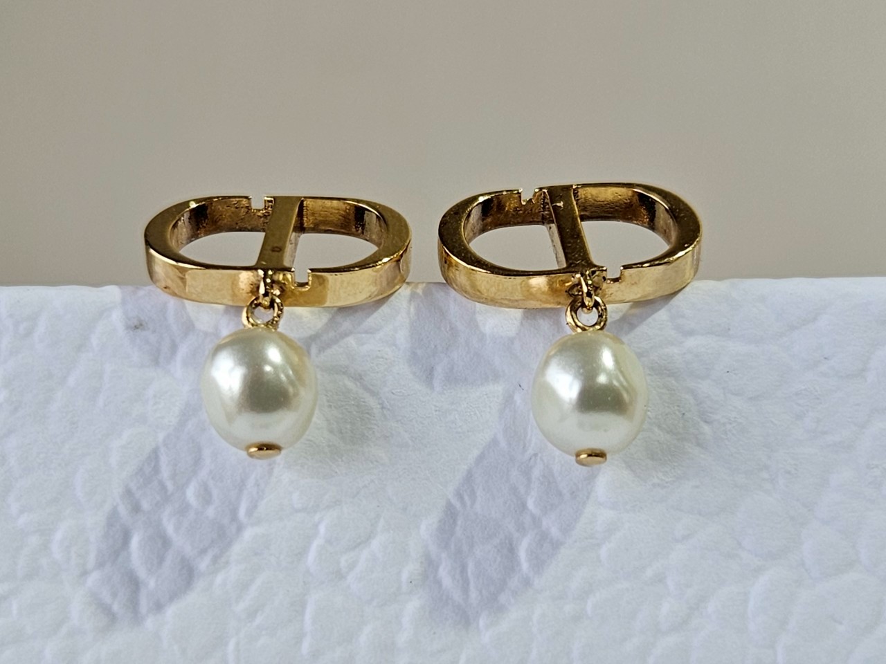 Dior Earring CD มุก